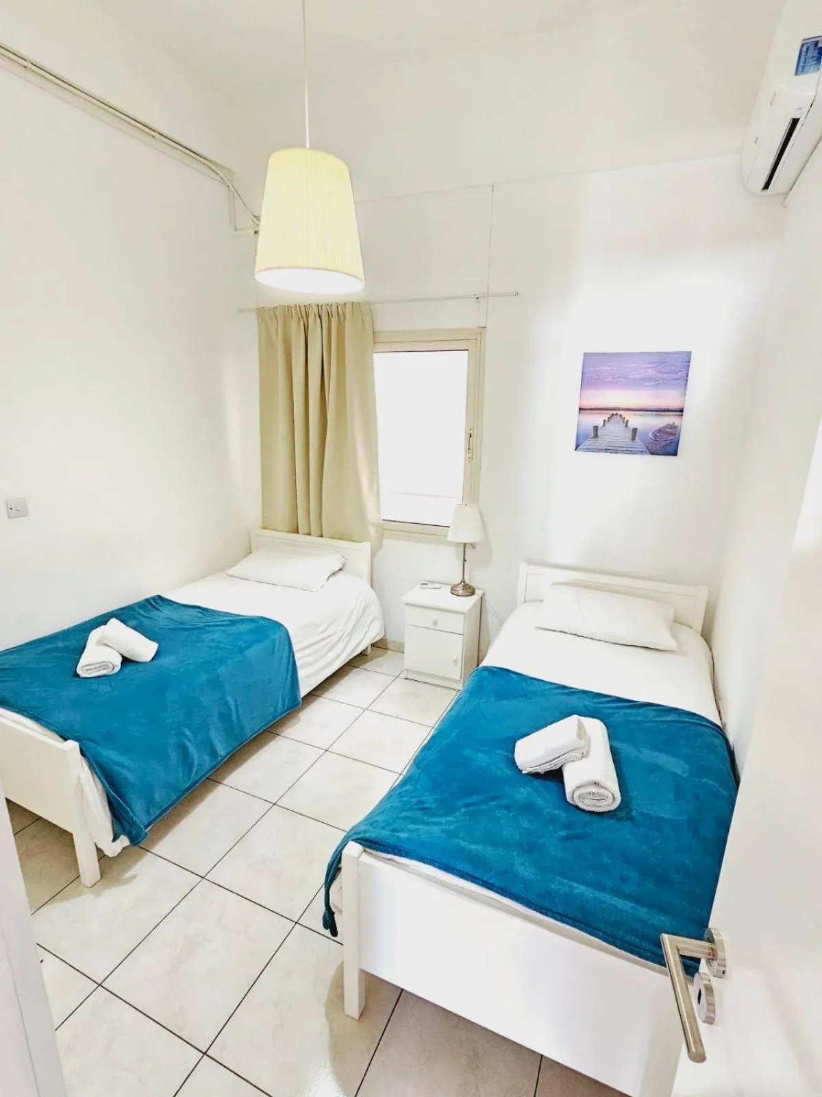 Bedroom, Bed in Stephanie City Apartments