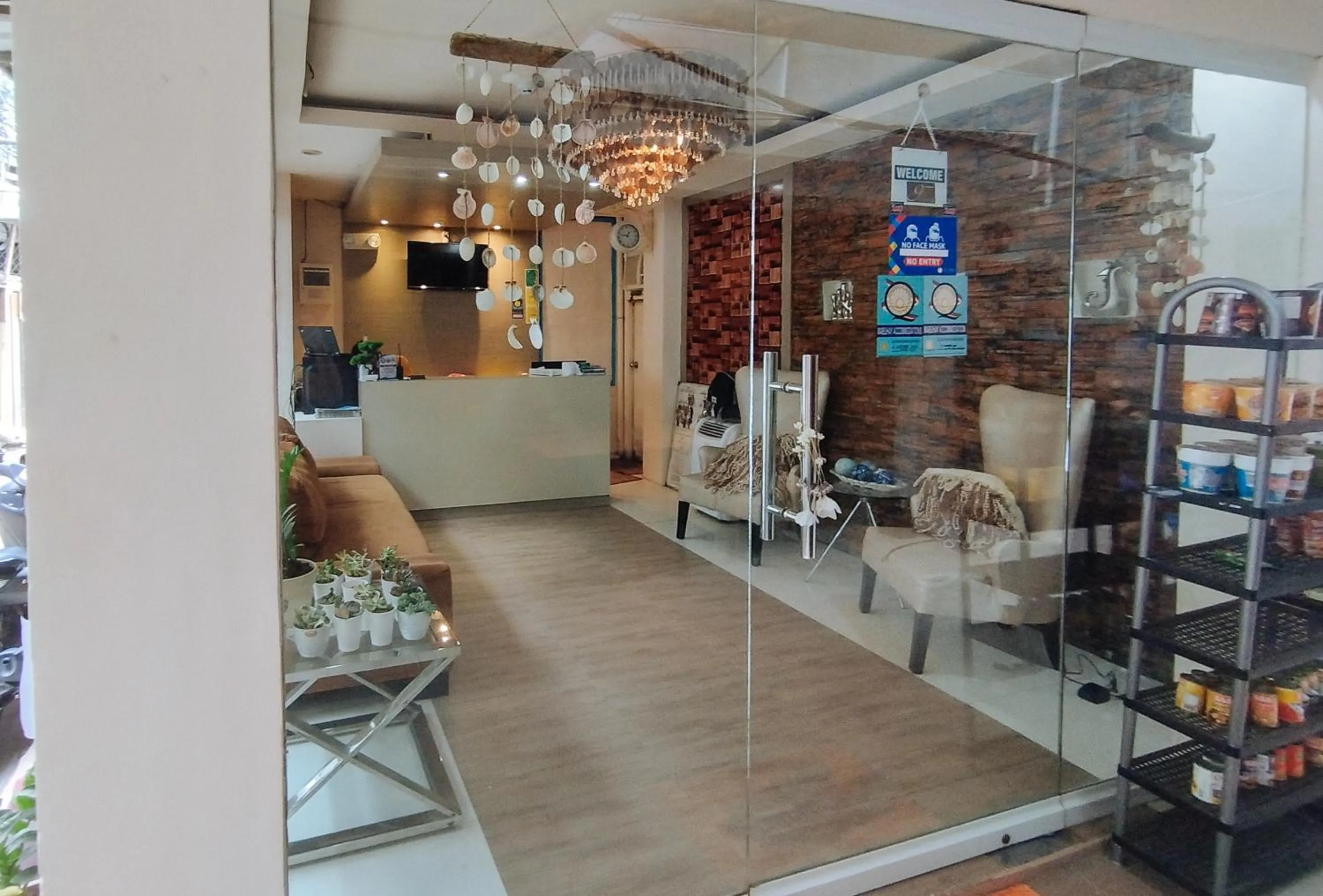 Lobby or reception in RedDoorz at Sir G Hotel D'Mall Boracay