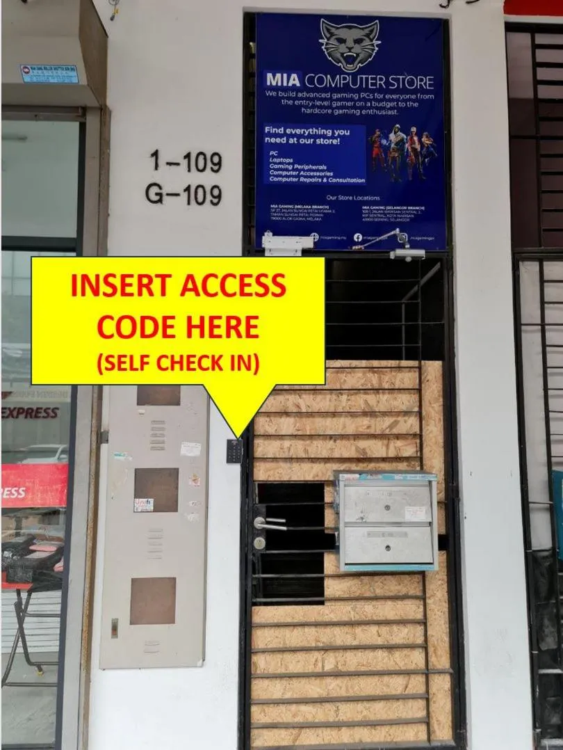 Facade/entrance in Ayden Hostel Airport Transit - KLIA