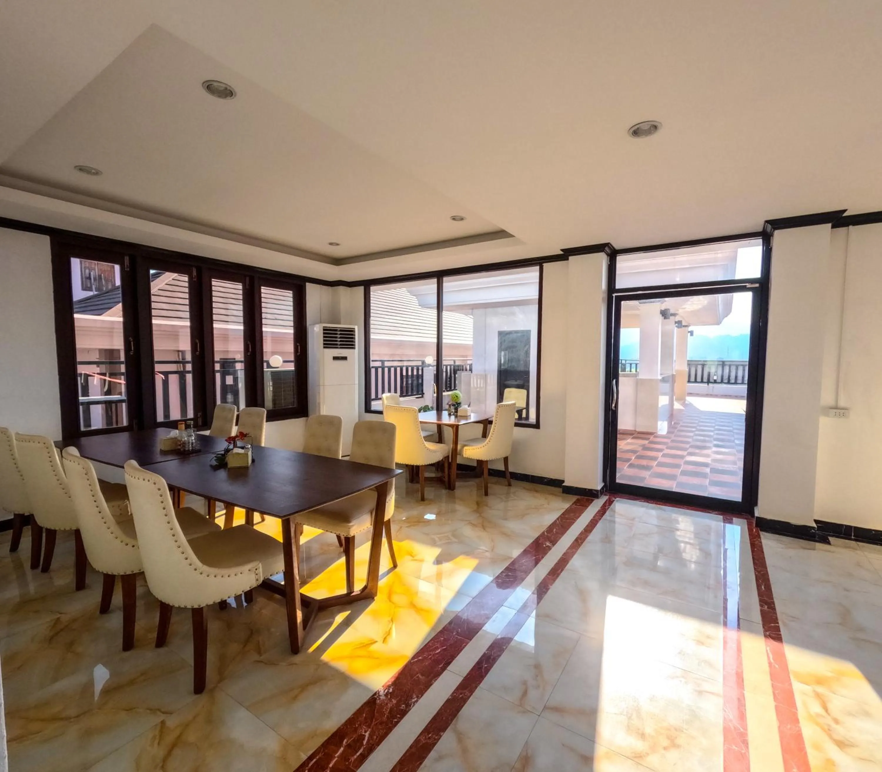 Restaurant/places to eat in Vang Vieng Consiana Hotel