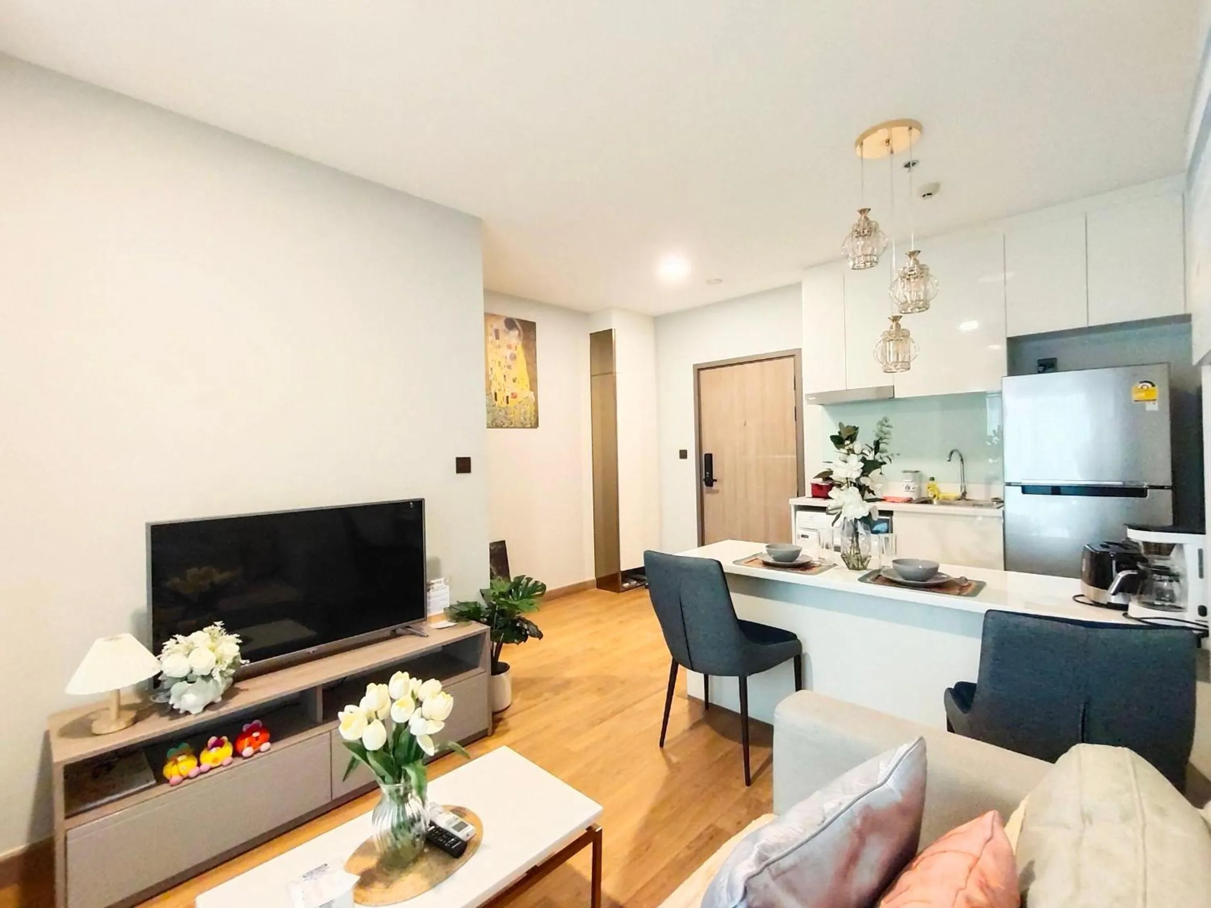 One-Bedroom Apartment in Astra Sky River Chiang Mai by Fang