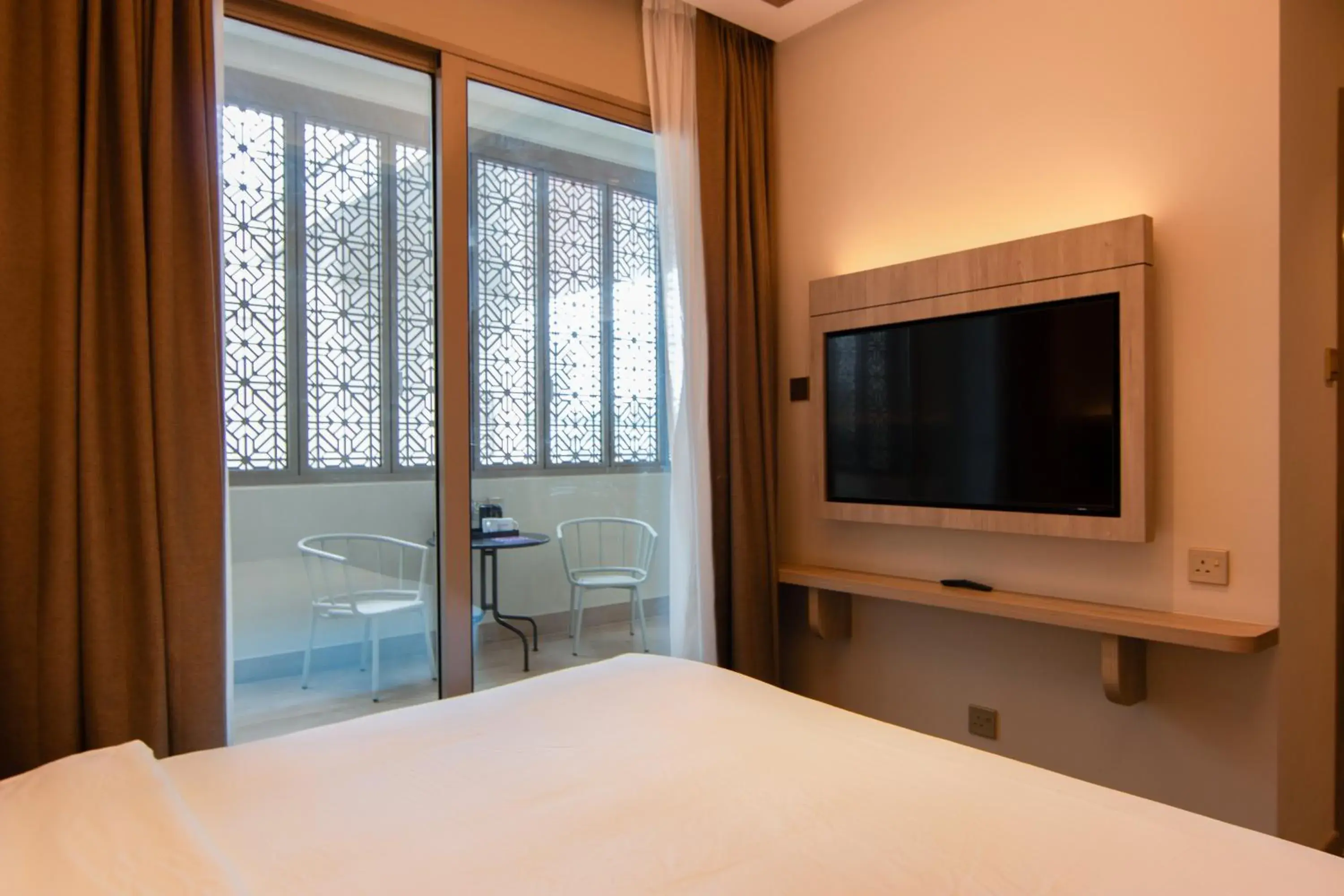 Premier Room in Aqueen Prestige Hotel Jalan Besar Premier Room in Aqueen Prestige Hotel Jalan Besar