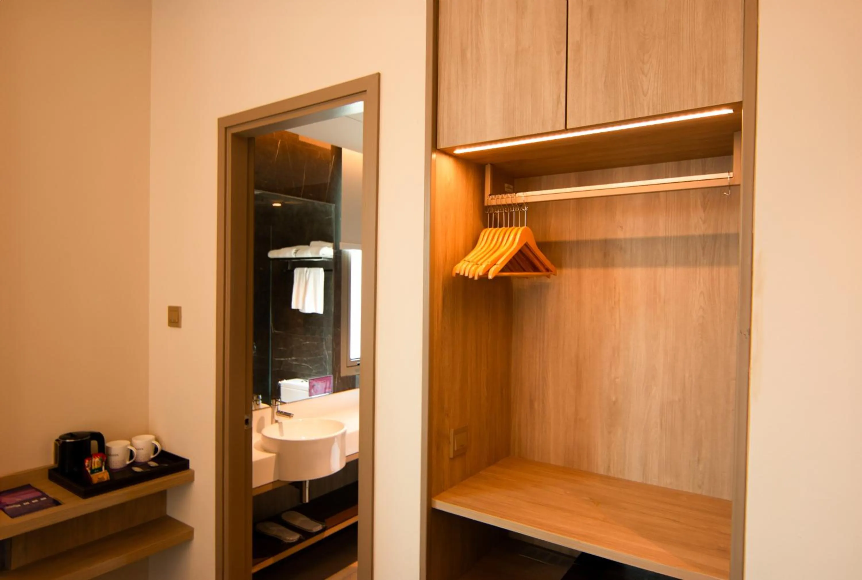 Bathroom in Aqueen Prestige Hotel Jalan Besar