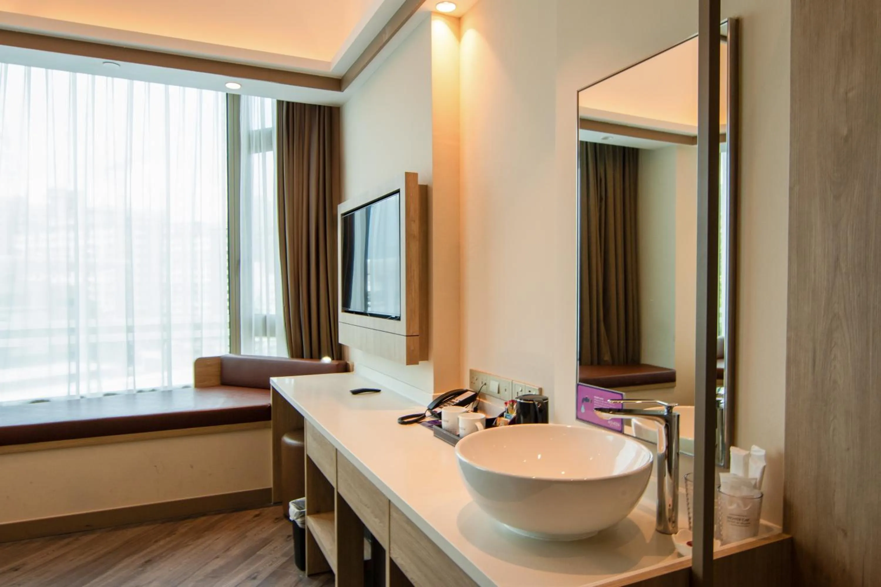 Bedroom in Aqueen Prestige Hotel Jalan Besar