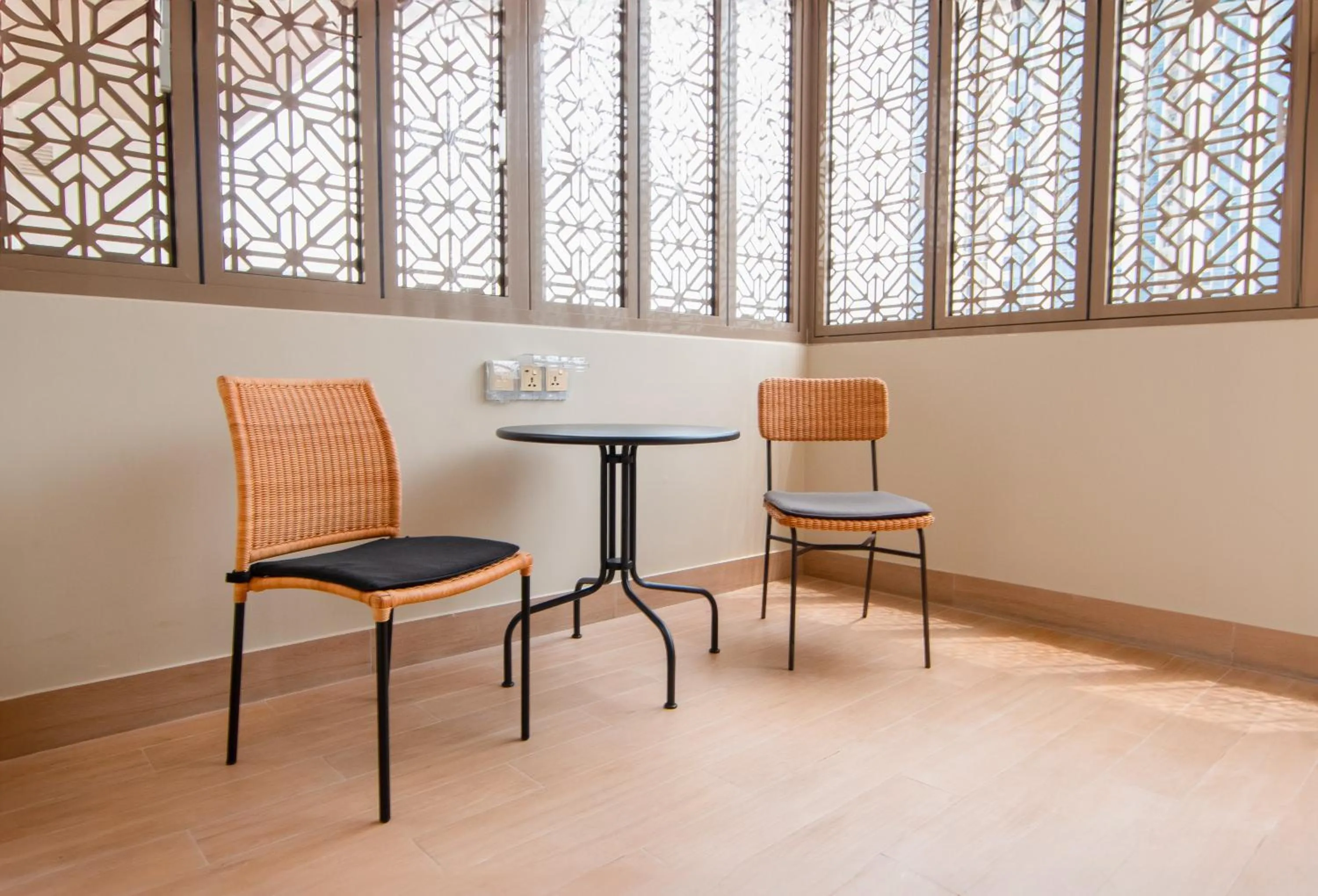 Balcony/Terrace in Aqueen Prestige Hotel Jalan Besar