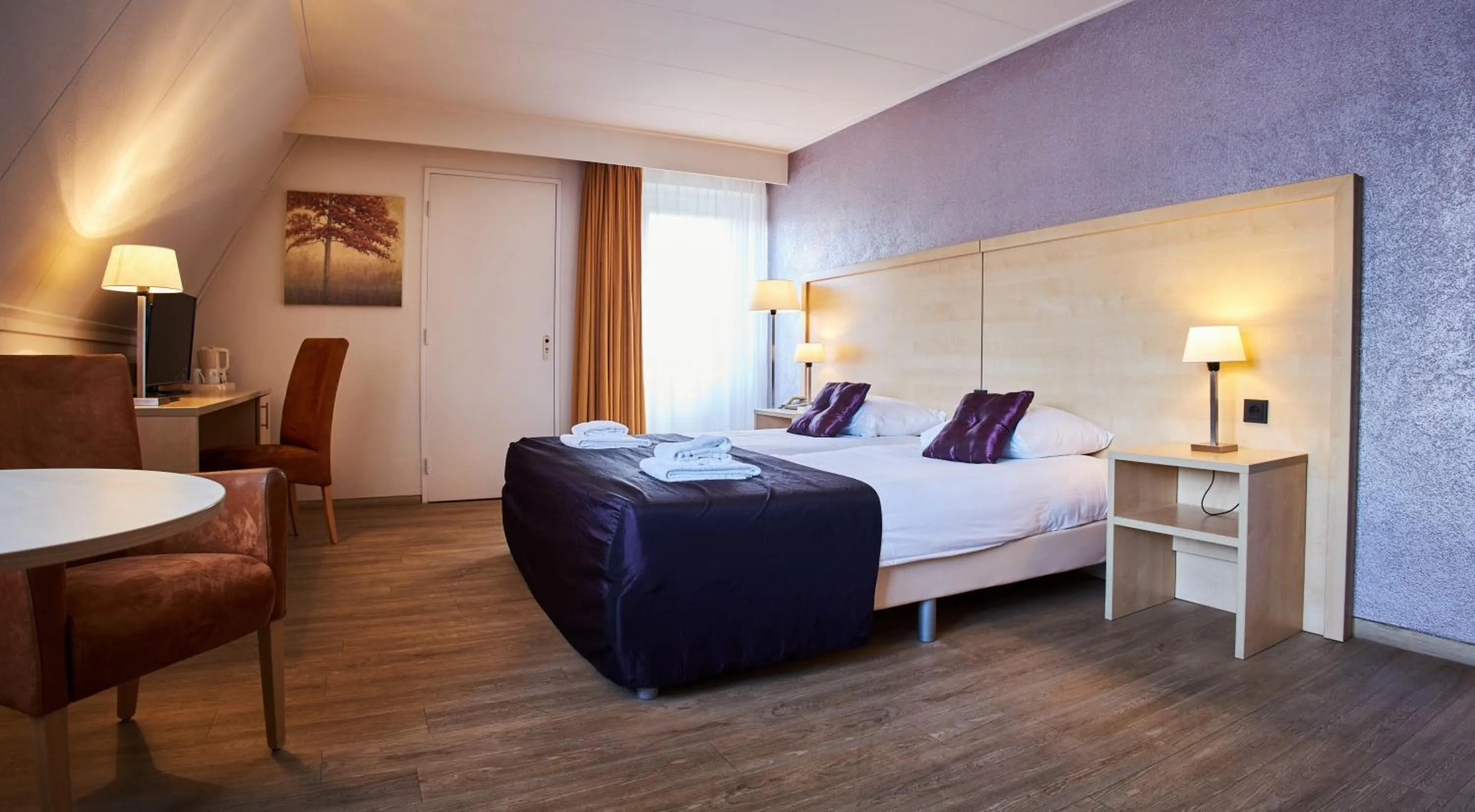 Bedroom, Bed in Brinkhotel