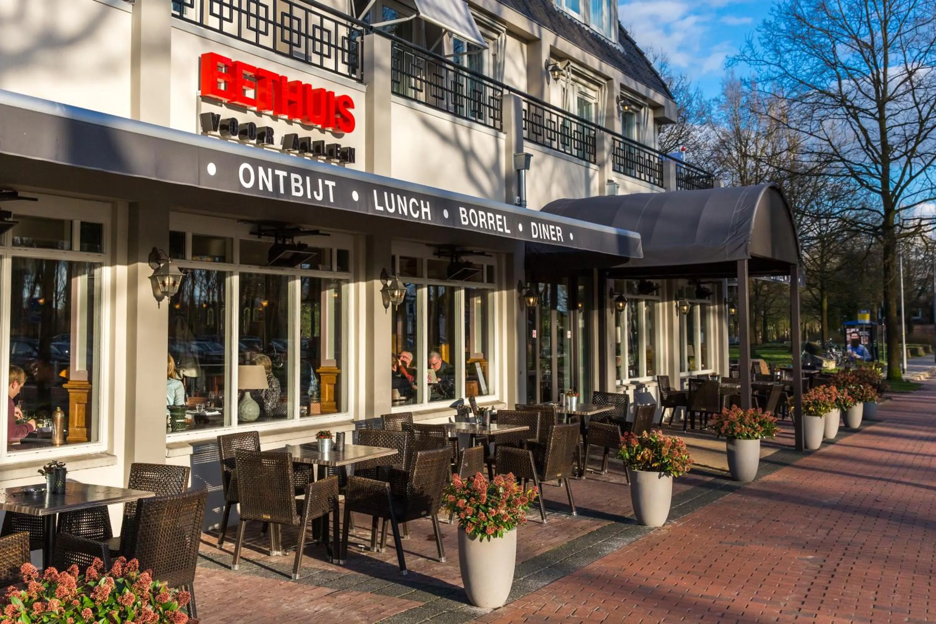 Decorative detail in Brinkhotel