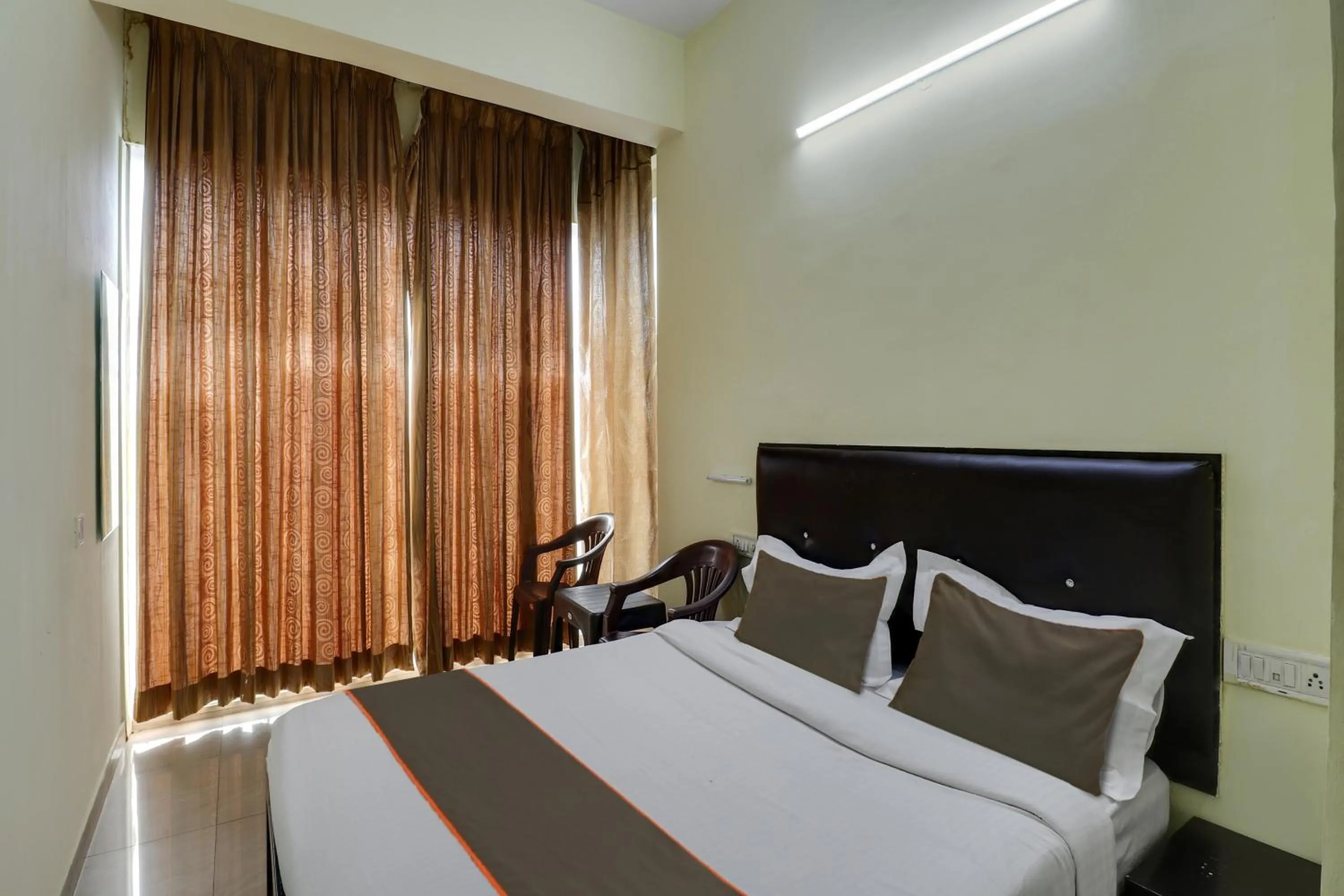 Bedroom, Bed in Hotel O Royal Galaxy