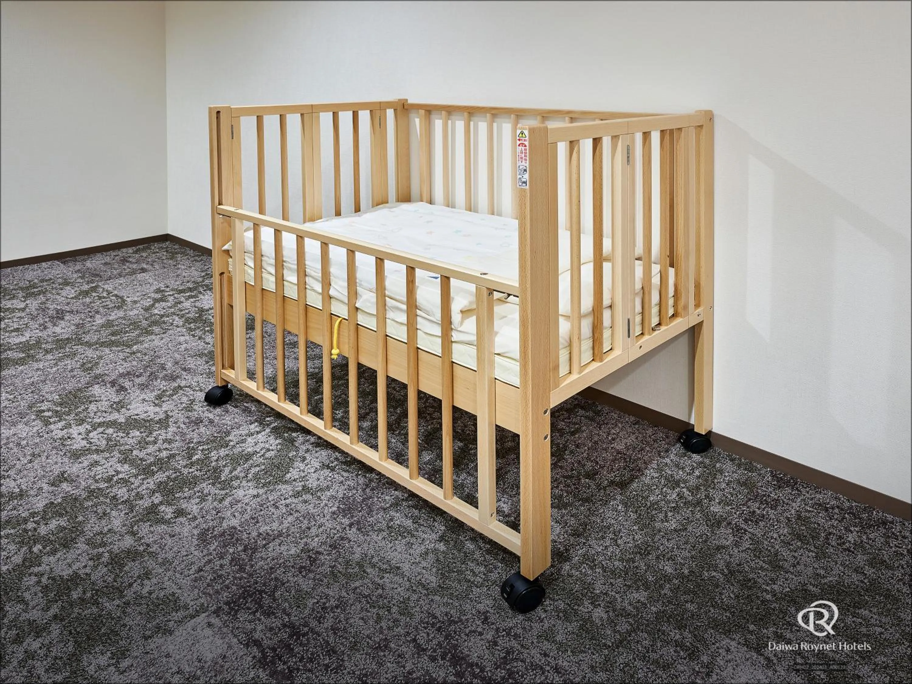 cot, Bed in Daiwa Roynet Hotel NAHA-OMOROMACHI PREMIER