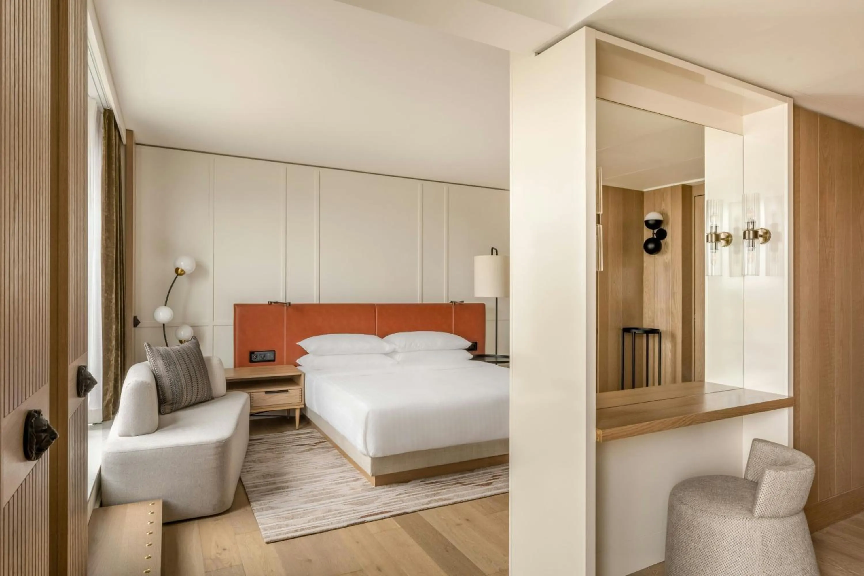 Bed in Munich Marriott Hotel City West