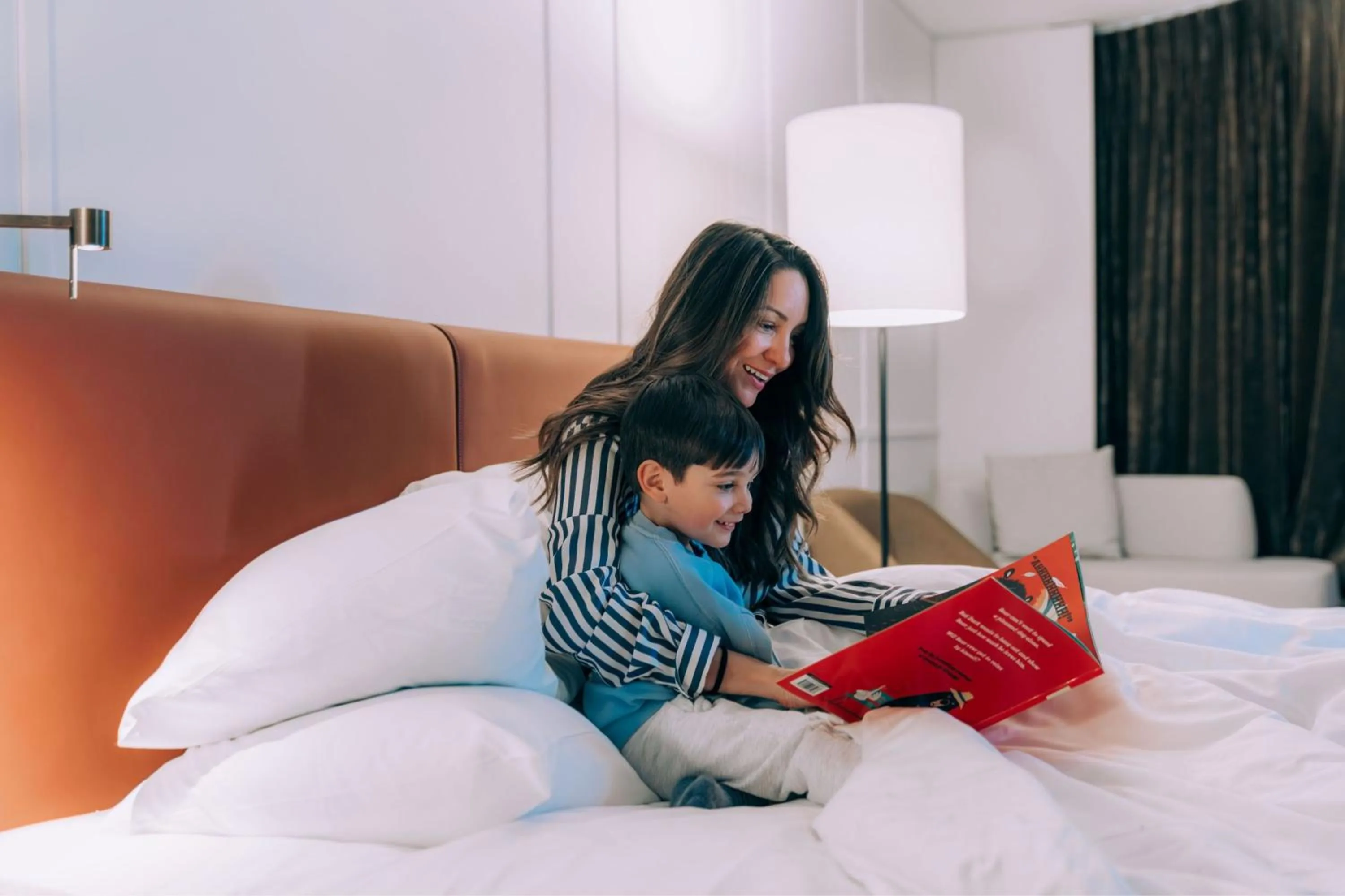 Photo of the whole room, Bed in Munich Marriott Hotel City West