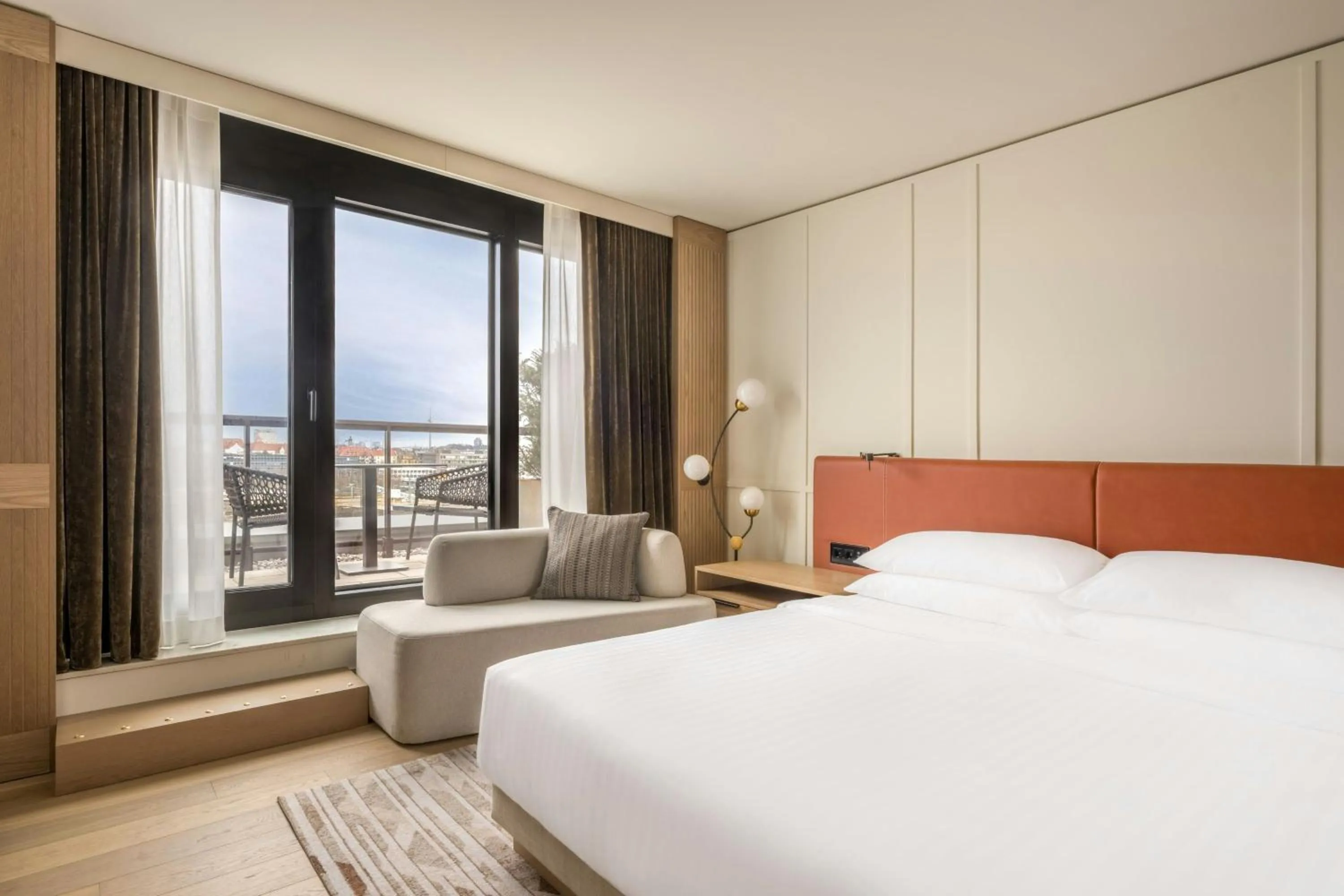 Bed in Munich Marriott Hotel City West