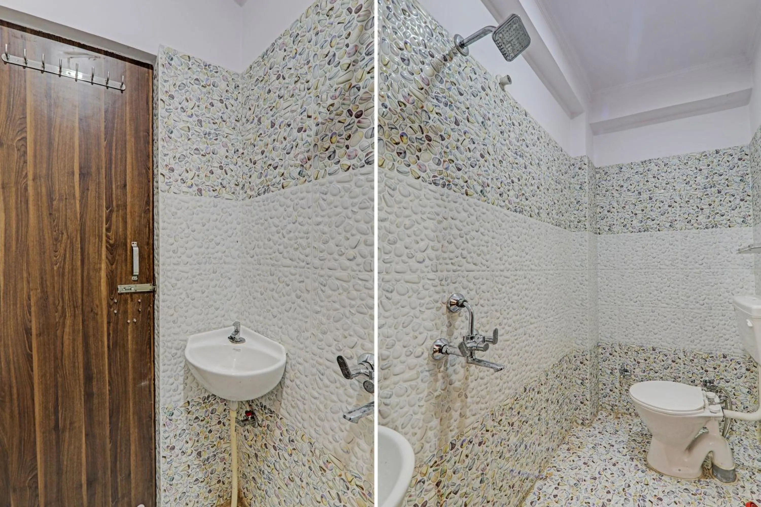 Bathroom in Hotel O Fort INN