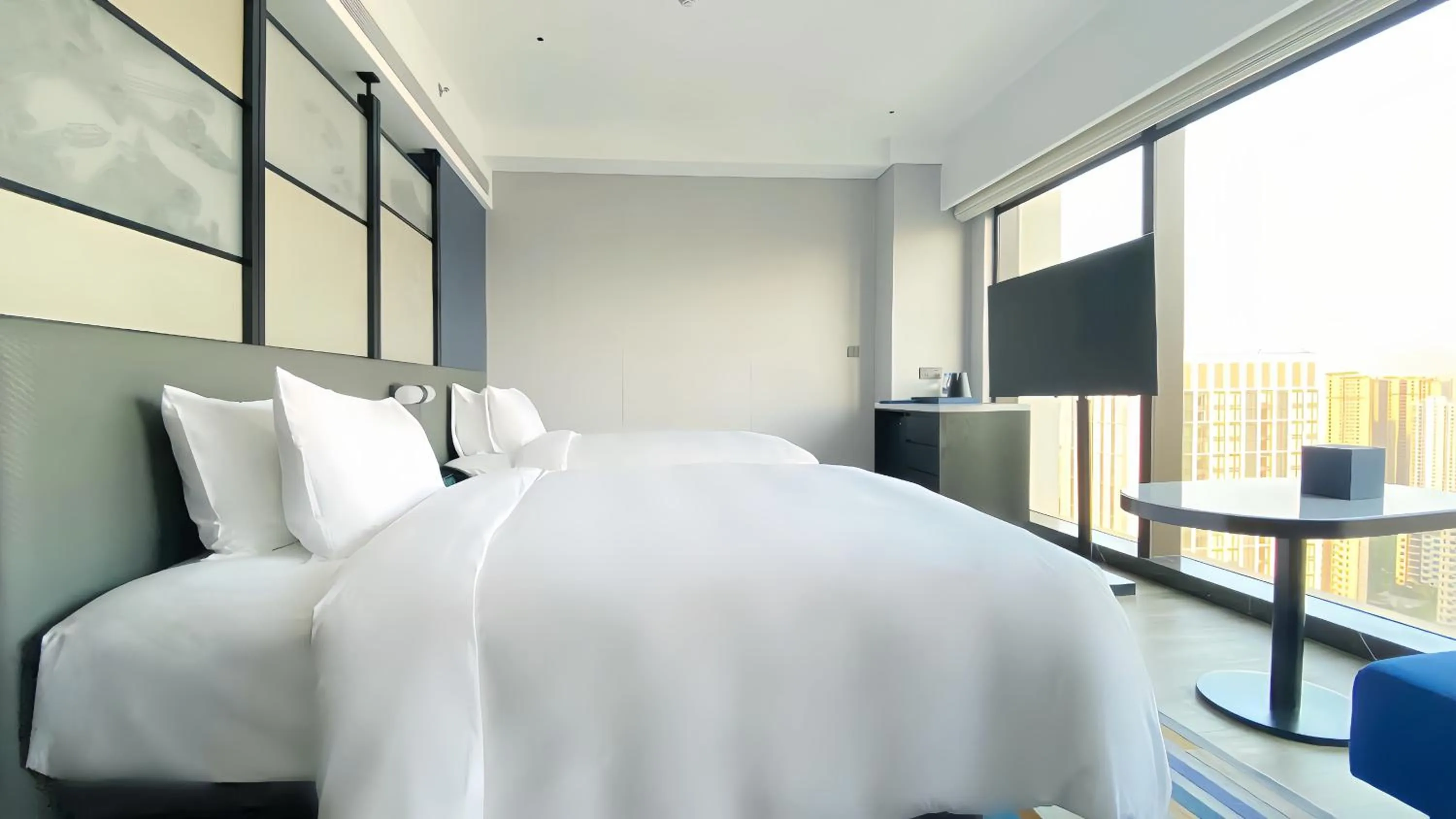 Bedroom, Bed in Aloft Yantai