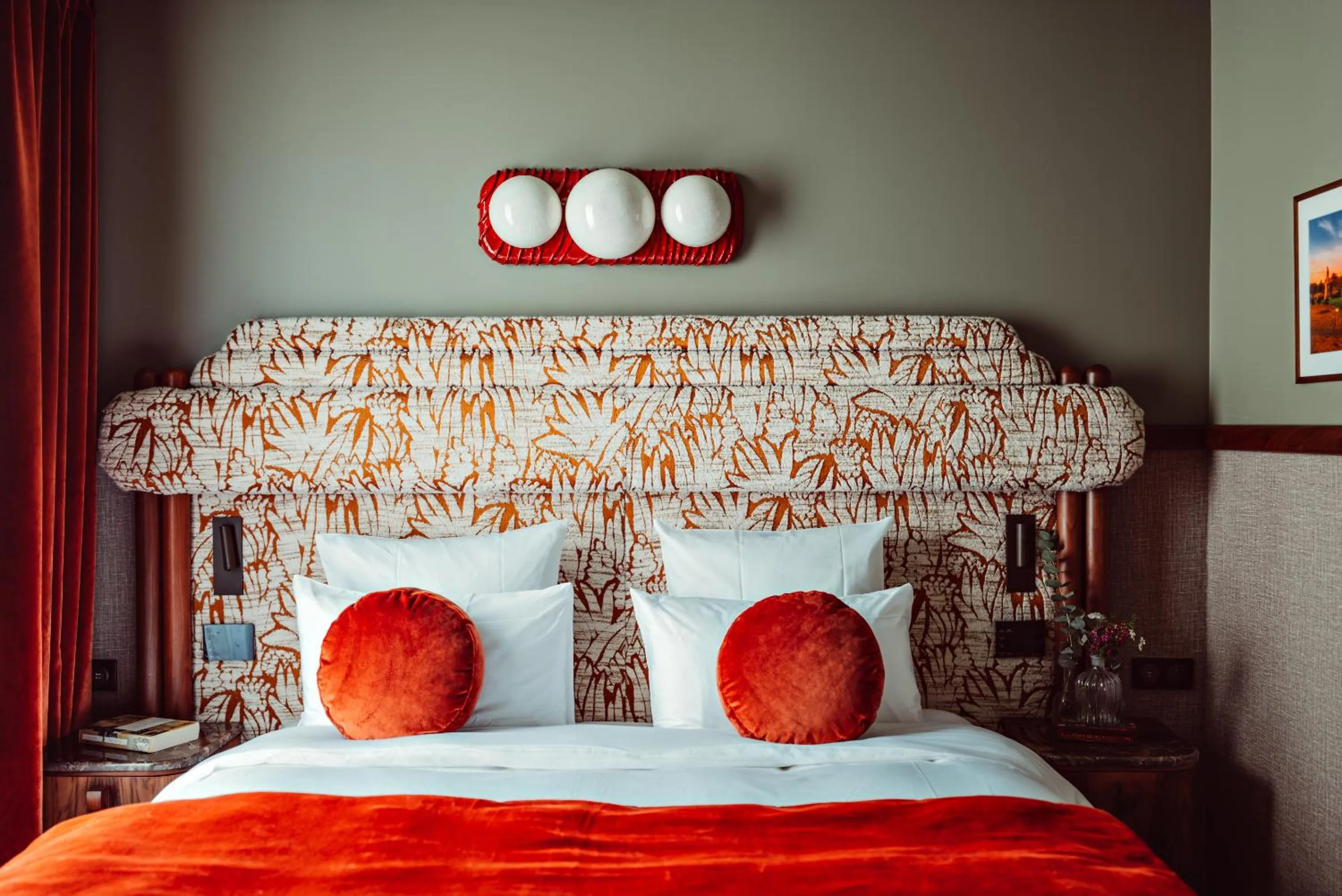 Bedroom, Bed in 1.75 Paris La Trêve