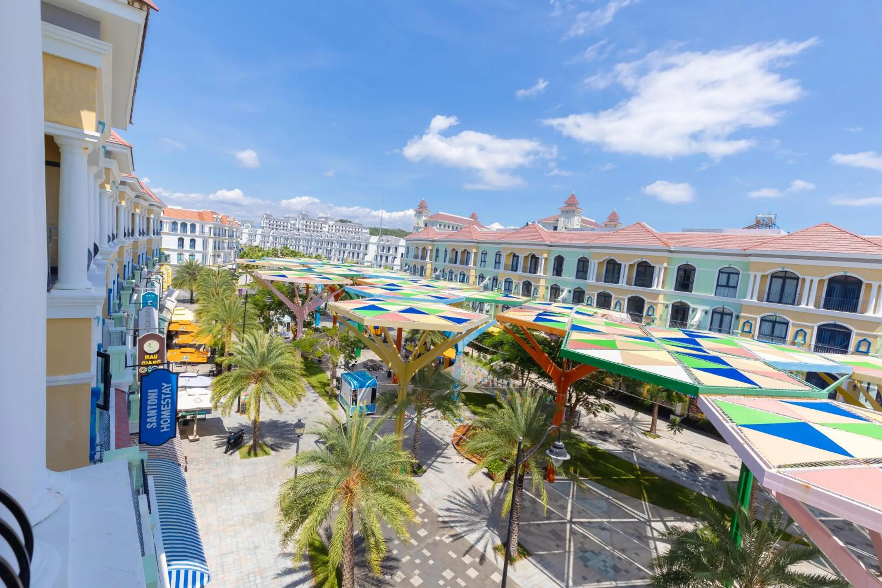 Day in SOLÉA Hotel GrandWorld Phu Quoc