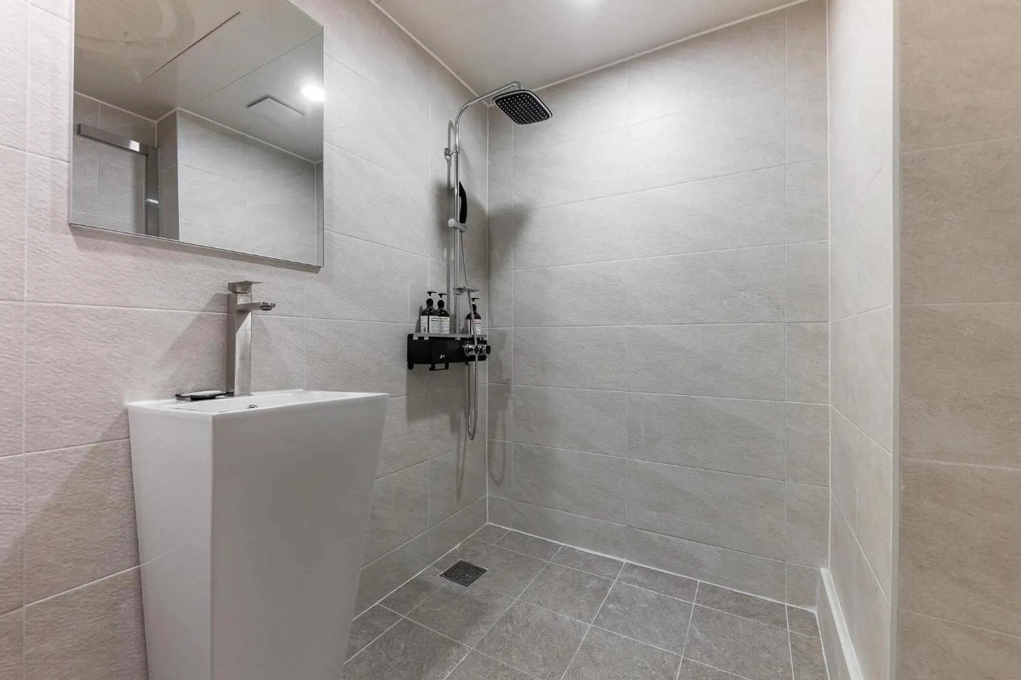 Shower in Eumseong Hotel Luem