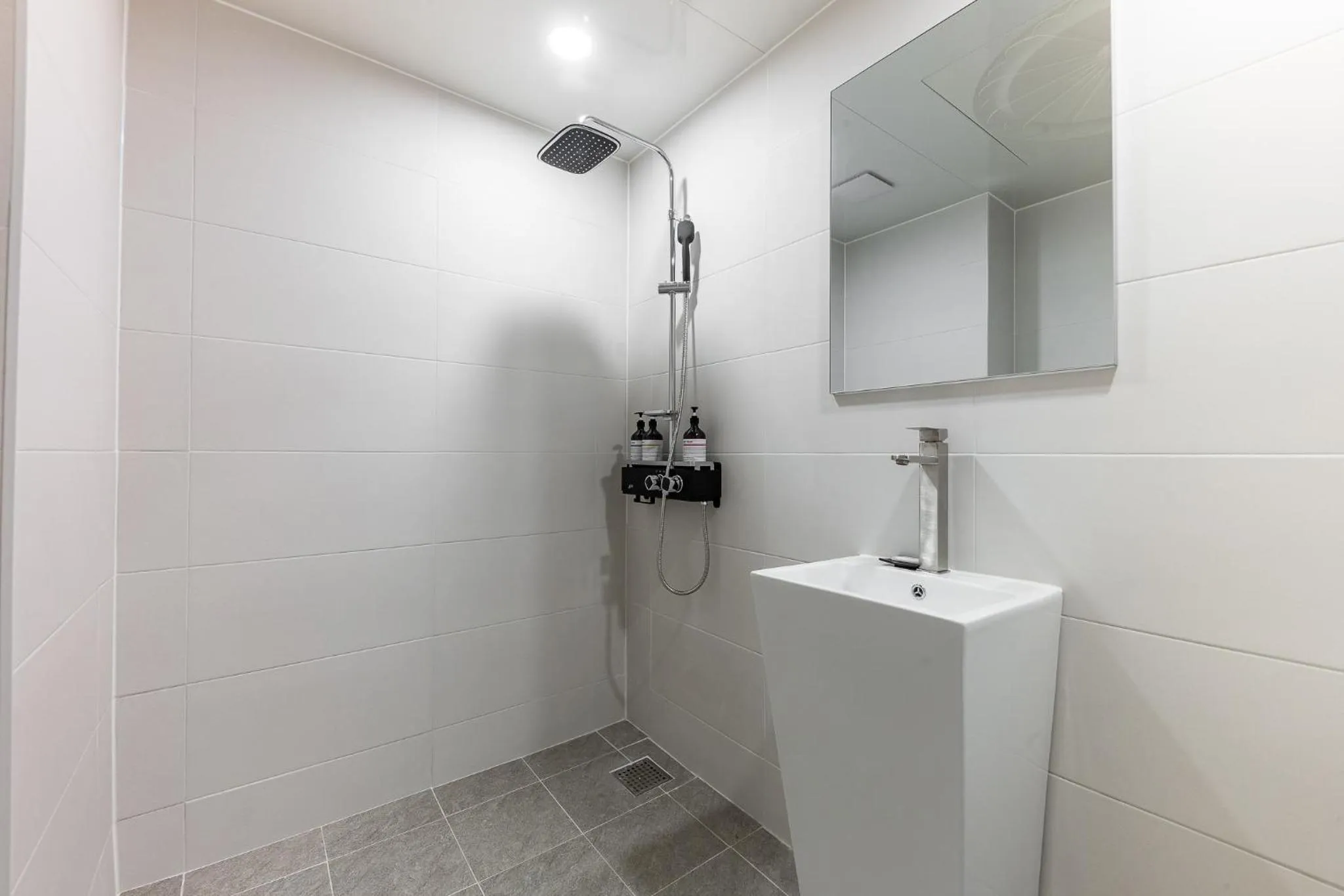 Shower in Eumseong Hotel Luem