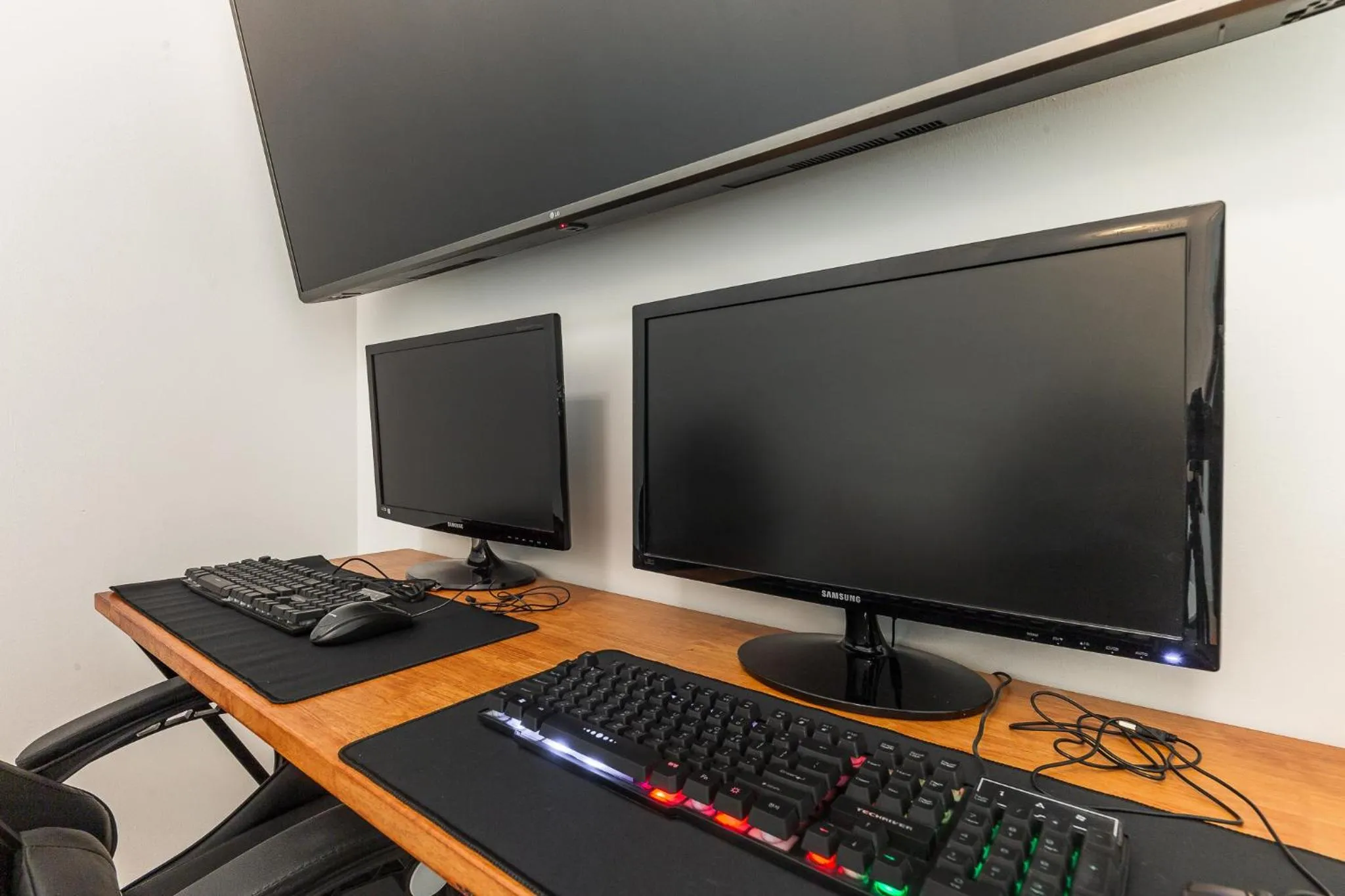 TV and multimedia in Eumseong Hotel Luem