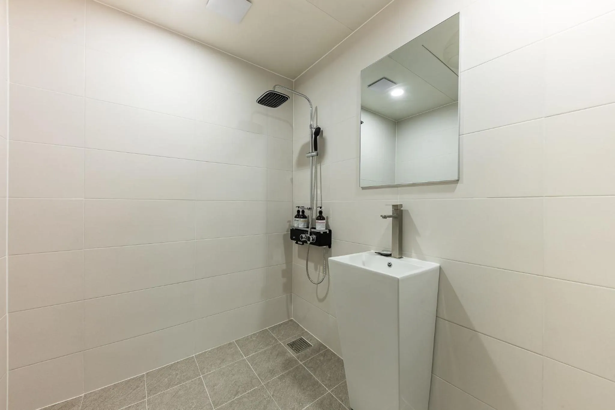 Shower in Eumseong Hotel Luem