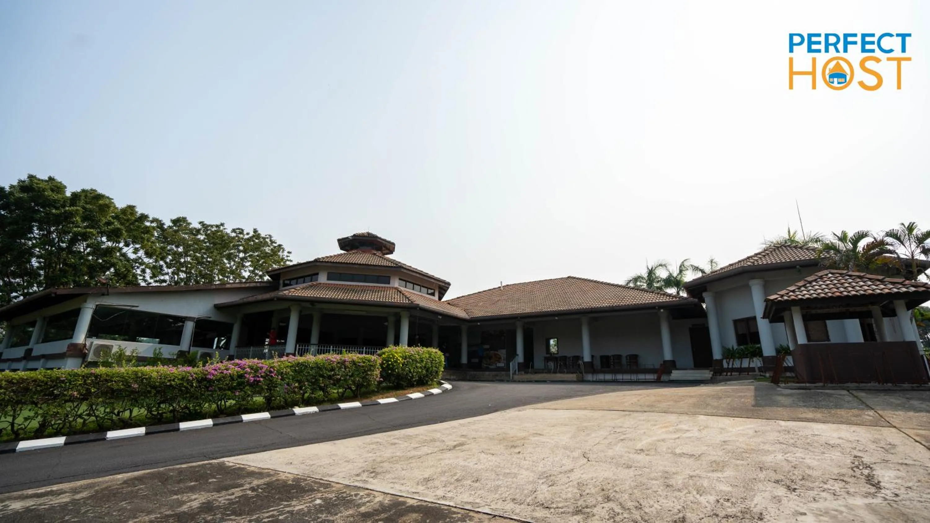 Golfcourse in Damai Laut Escape by Perfect Host