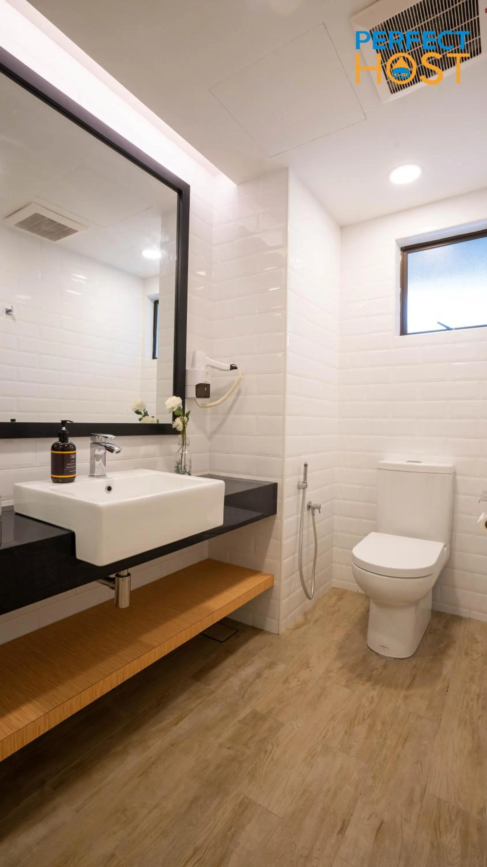 Toilet in Damai Laut Escape by Perfect Host