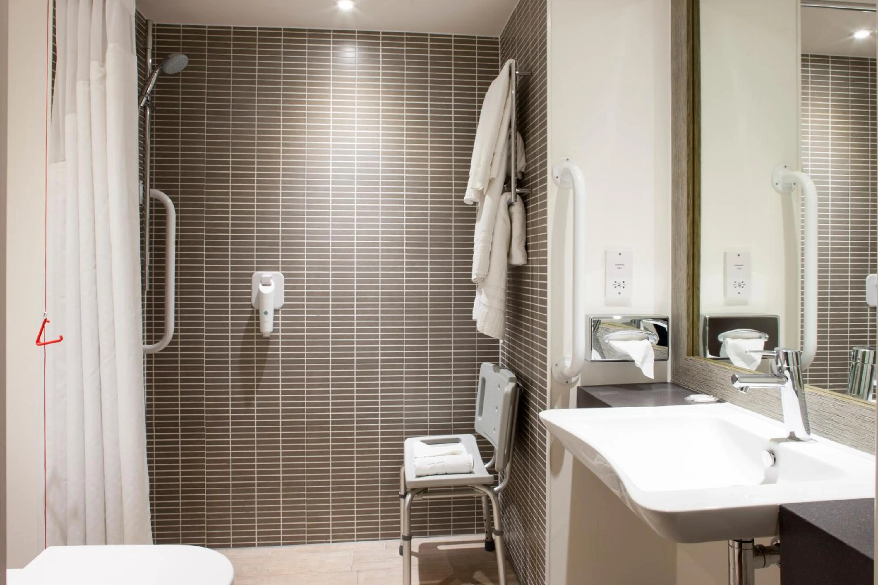Bathroom in Holiday Inn Lincoln by IHG