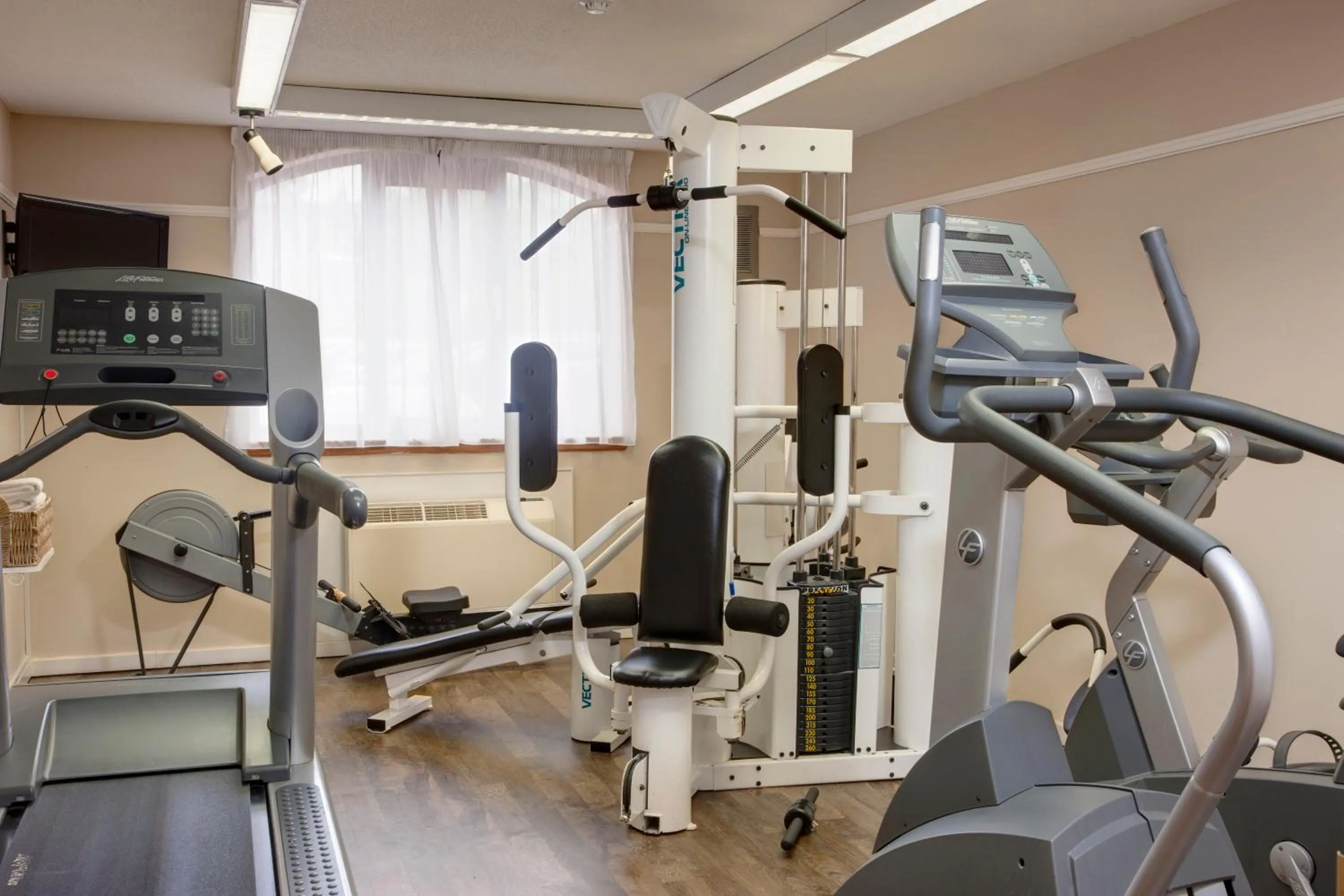 Fitness centre/facilities in Holiday Inn Lincoln by IHG