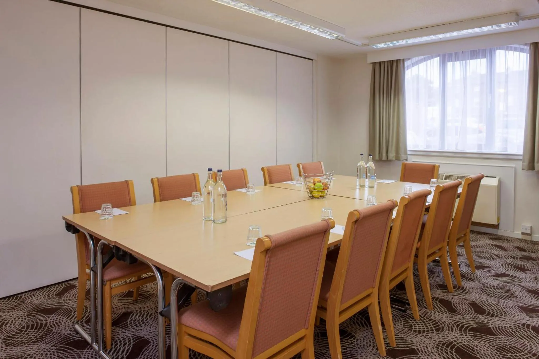 Meeting/conference room in Holiday Inn Lincoln by IHG