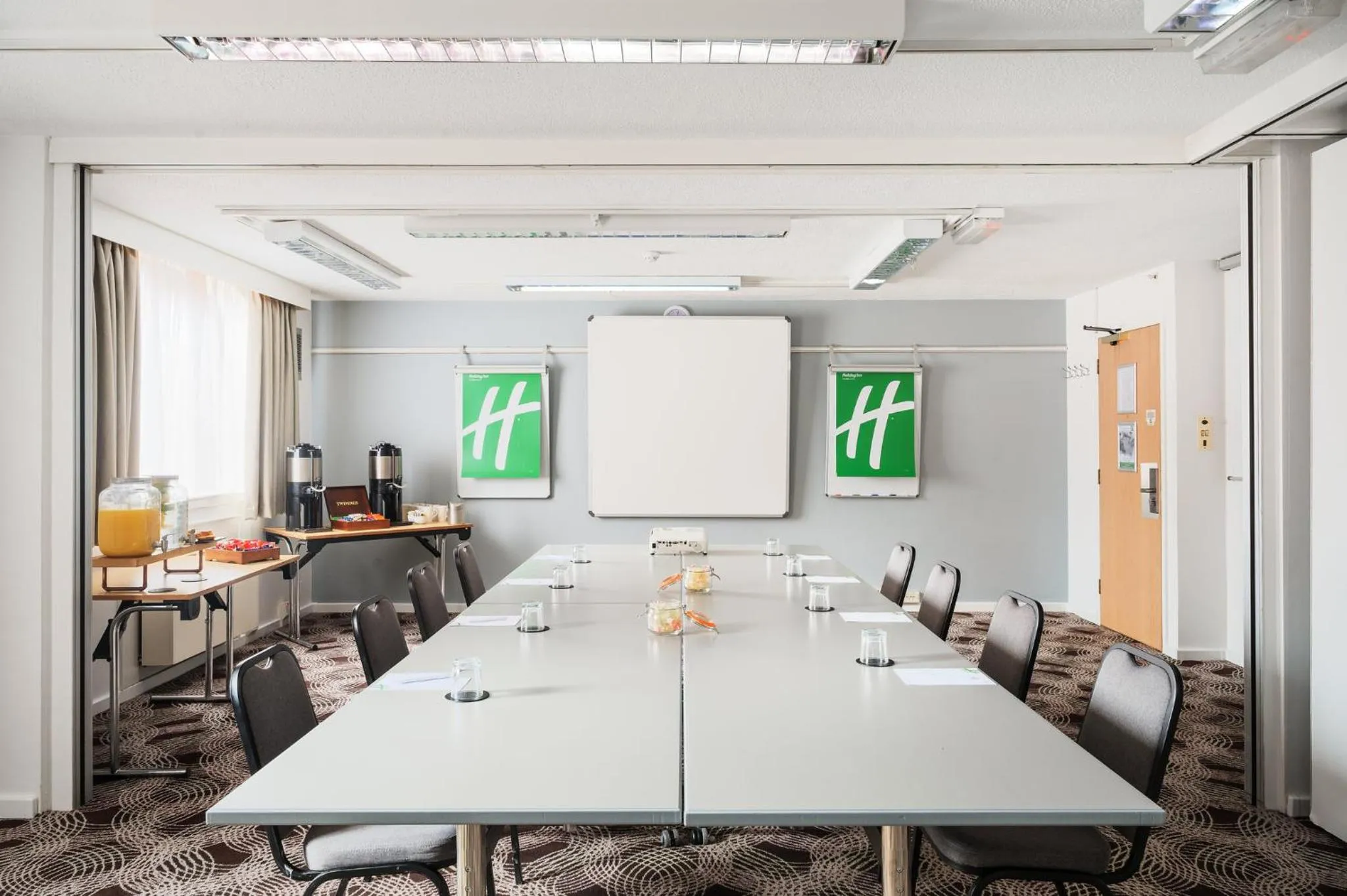 Meeting/conference room in Holiday Inn Lincoln by IHG