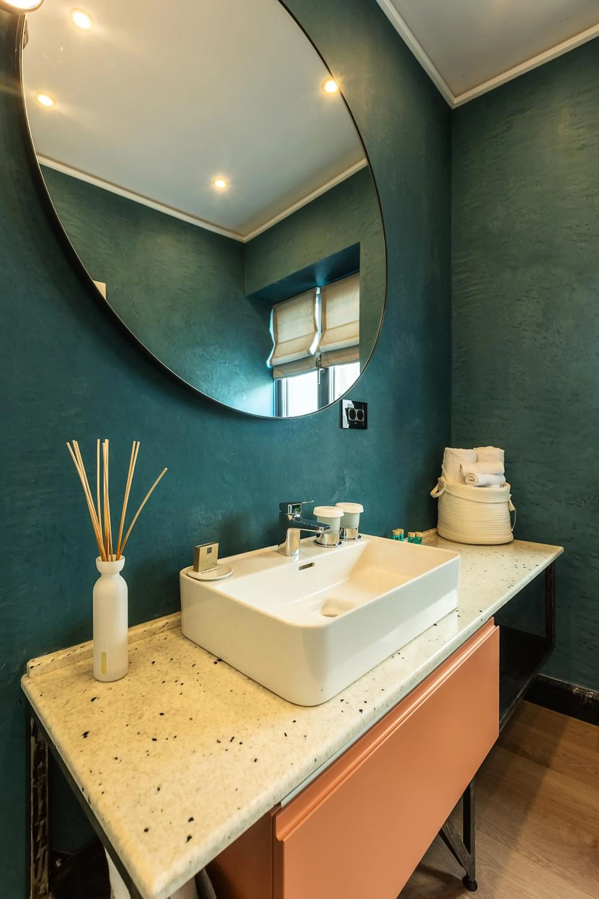 Bathroom in Rosetti One