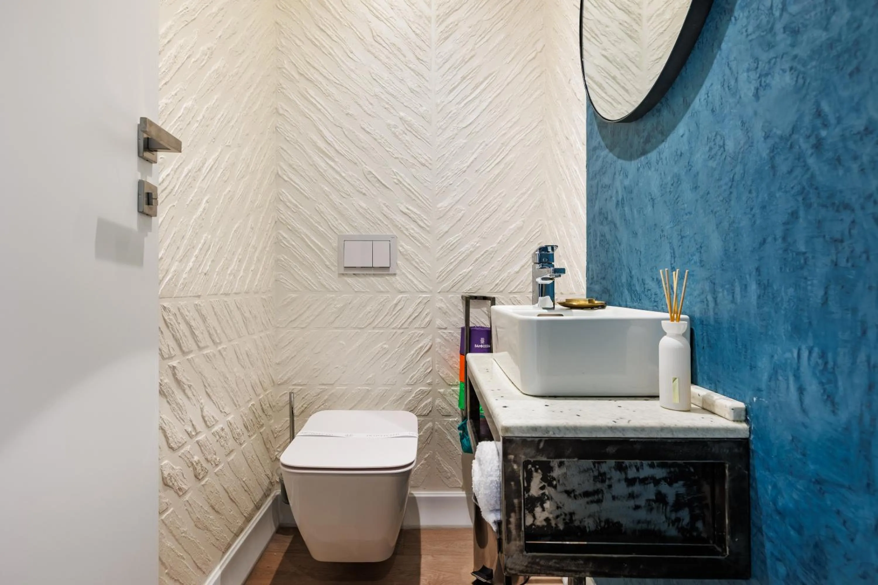 Toilet in Rosetti One