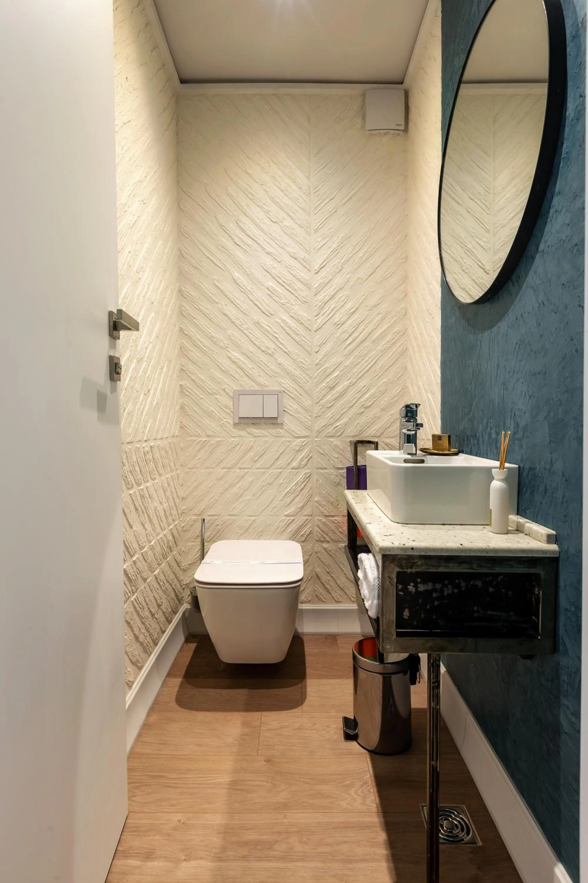 Toilet in Rosetti One