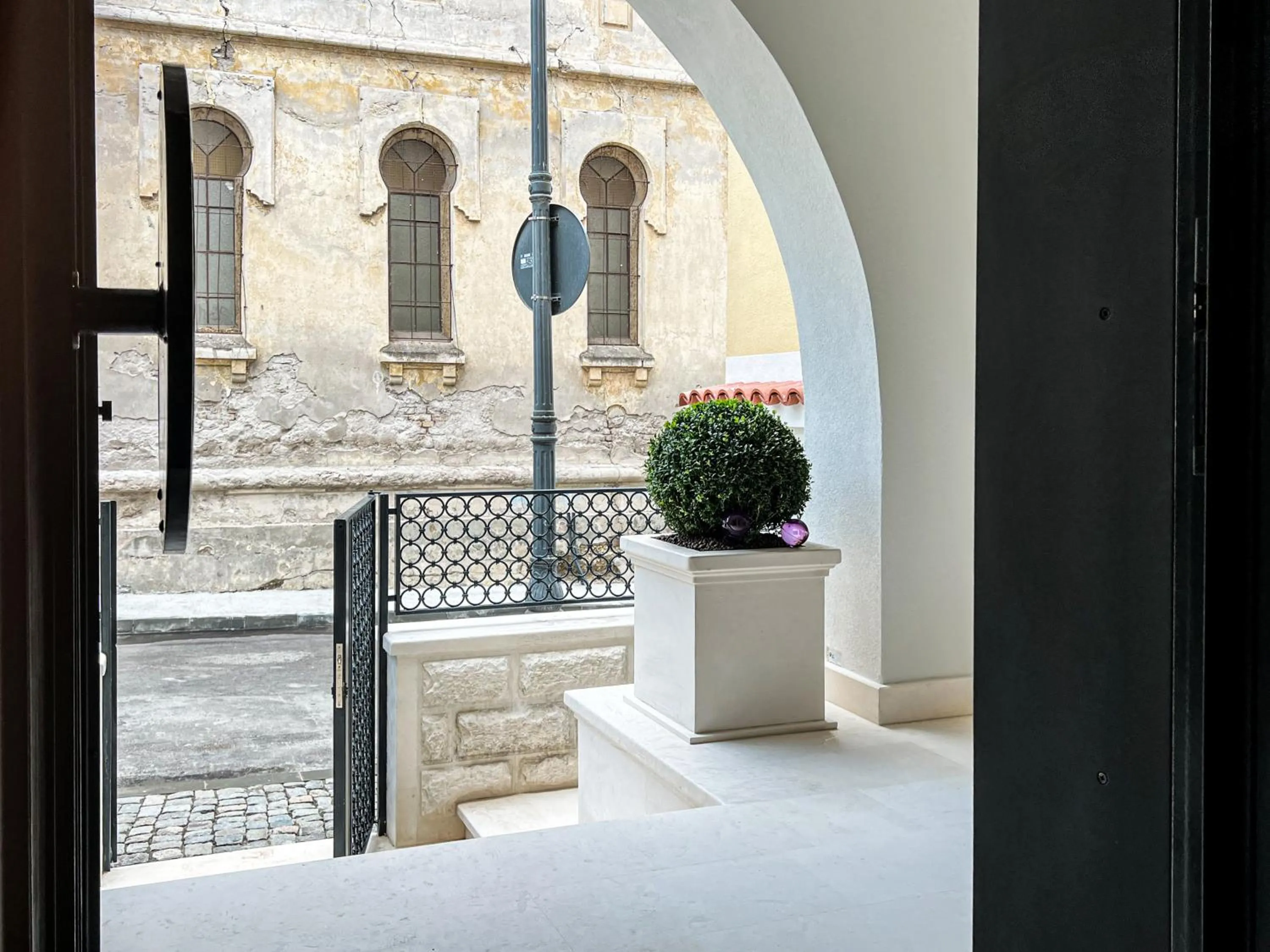 Facade/entrance in Rosetti One