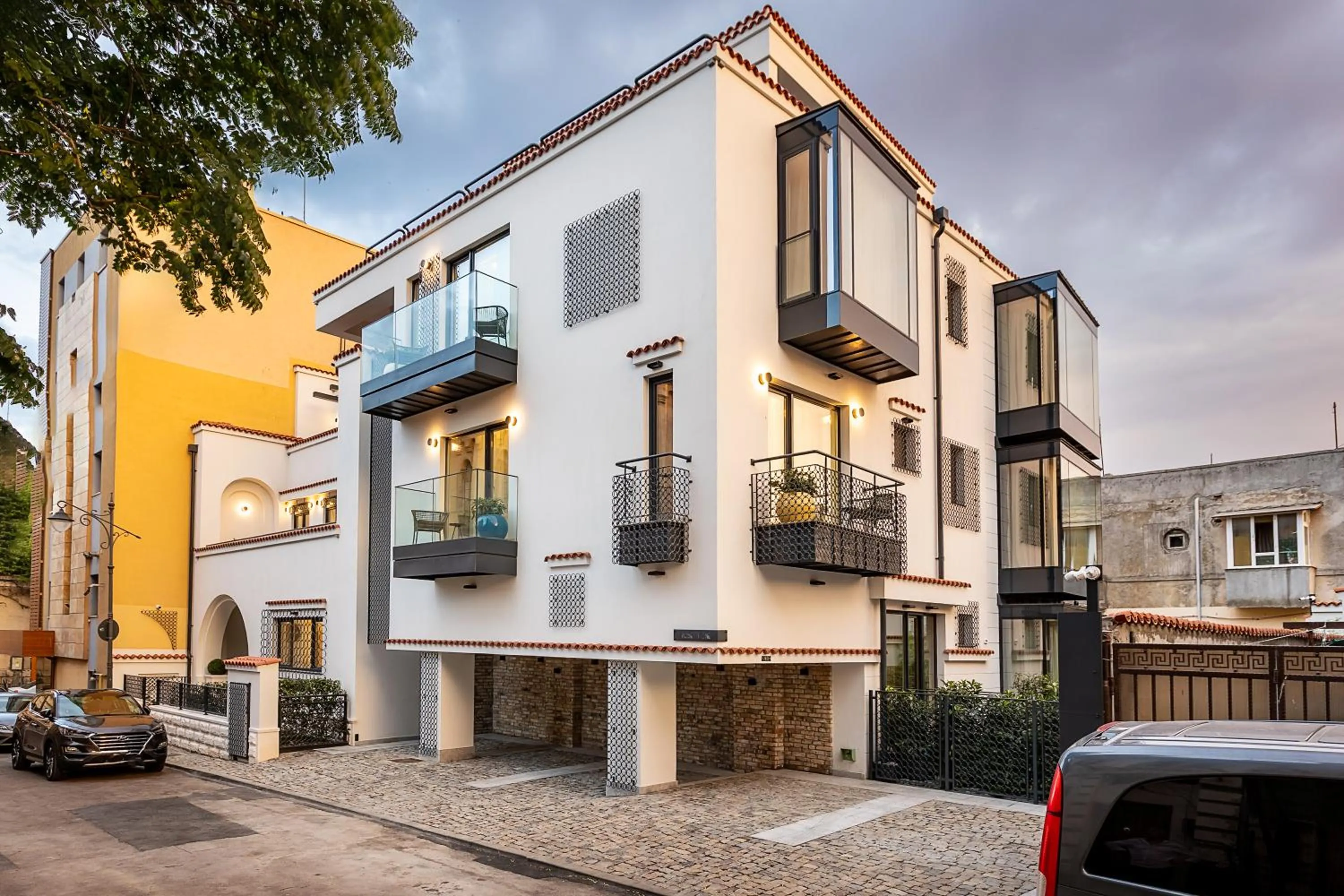 Property building in Rosetti One