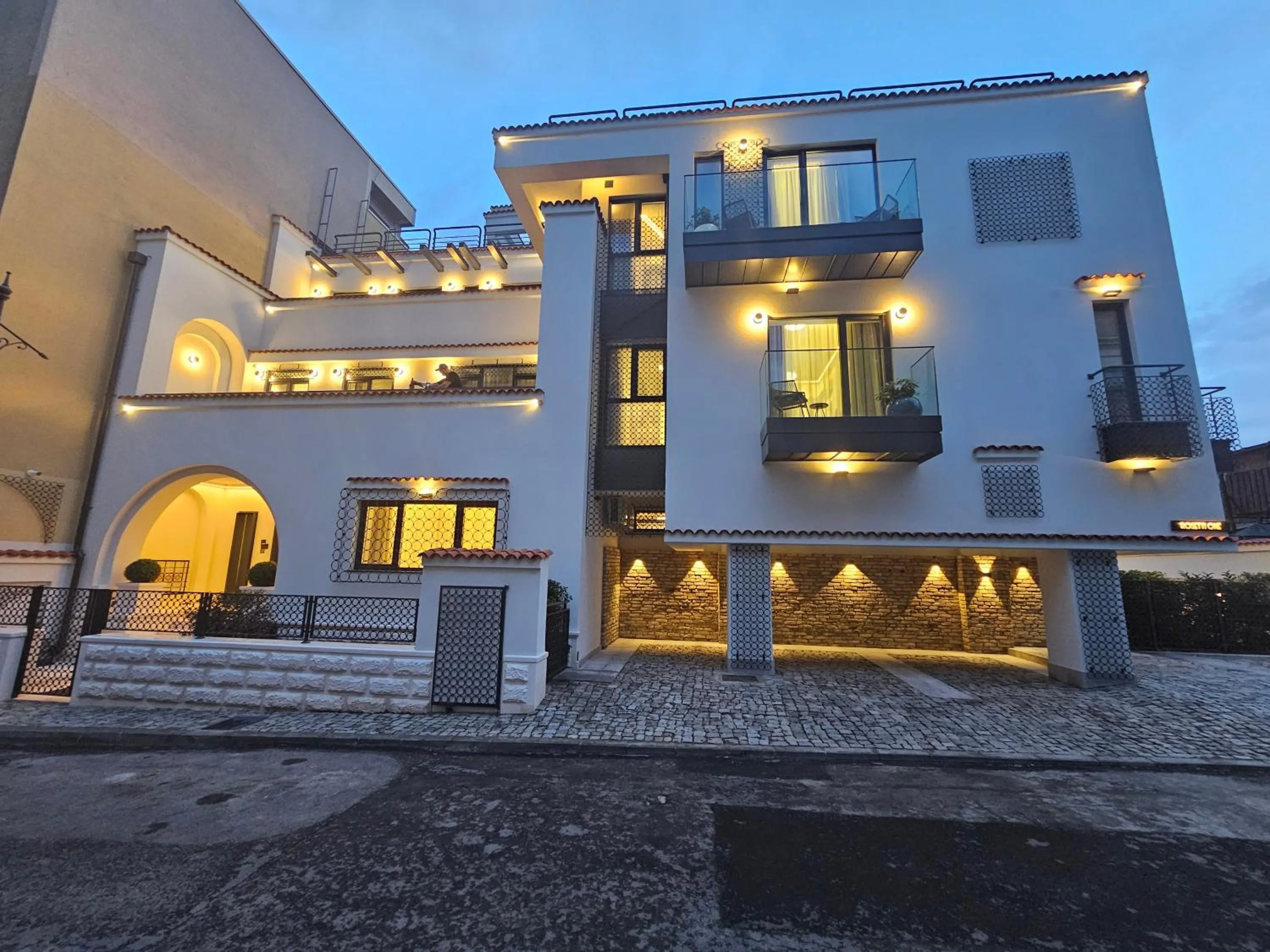 Property building in Rosetti One