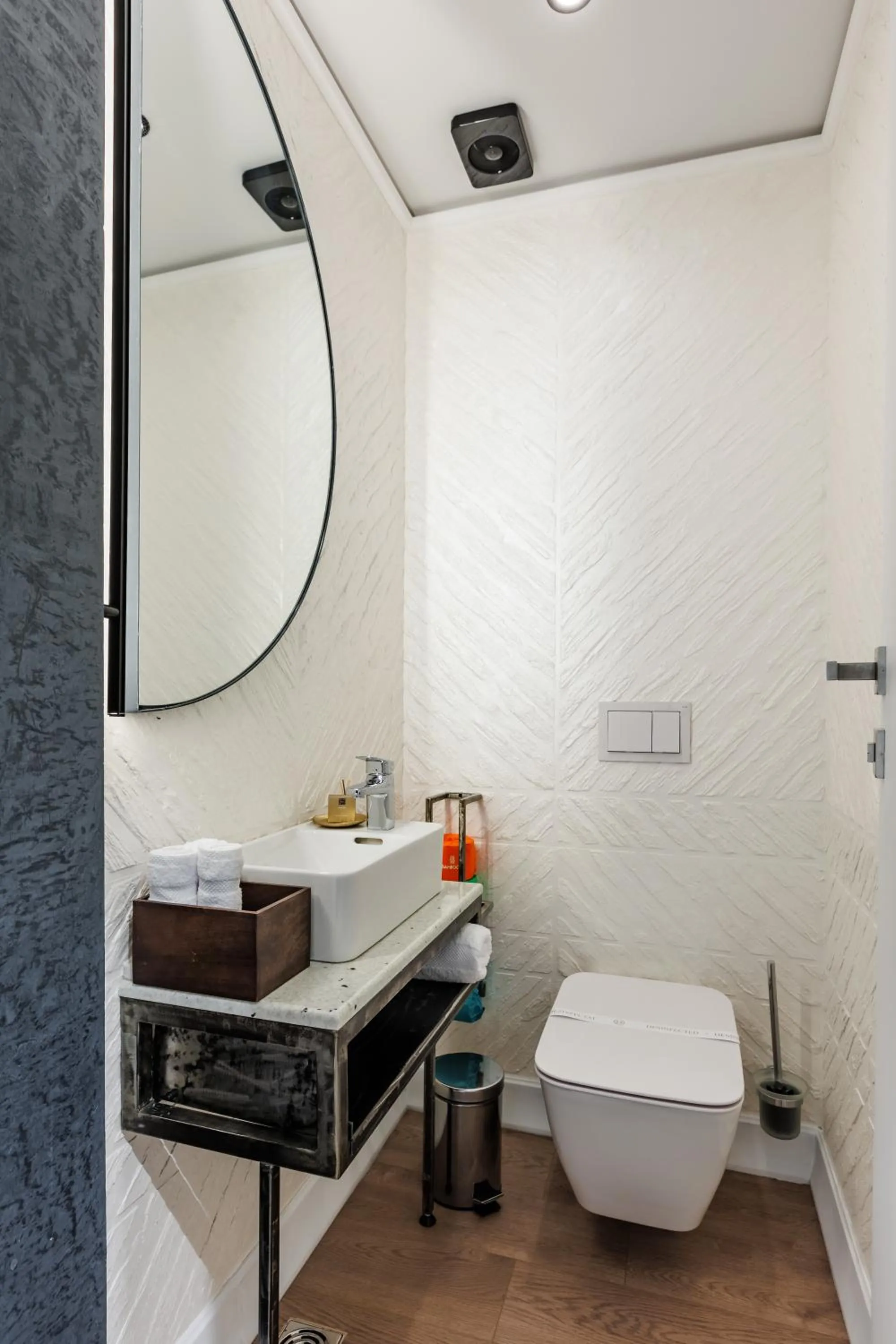 Toilet in Rosetti One