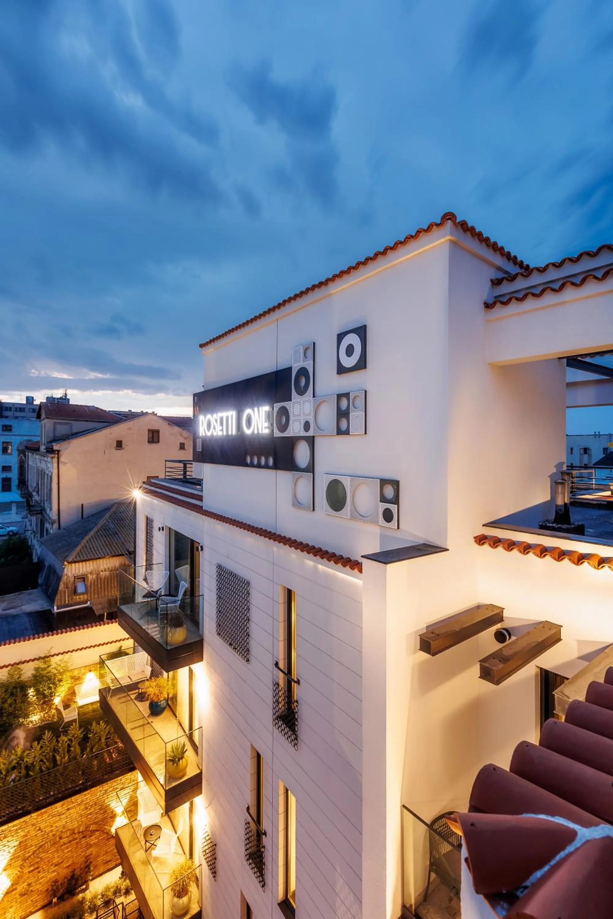 Property building in Rosetti One