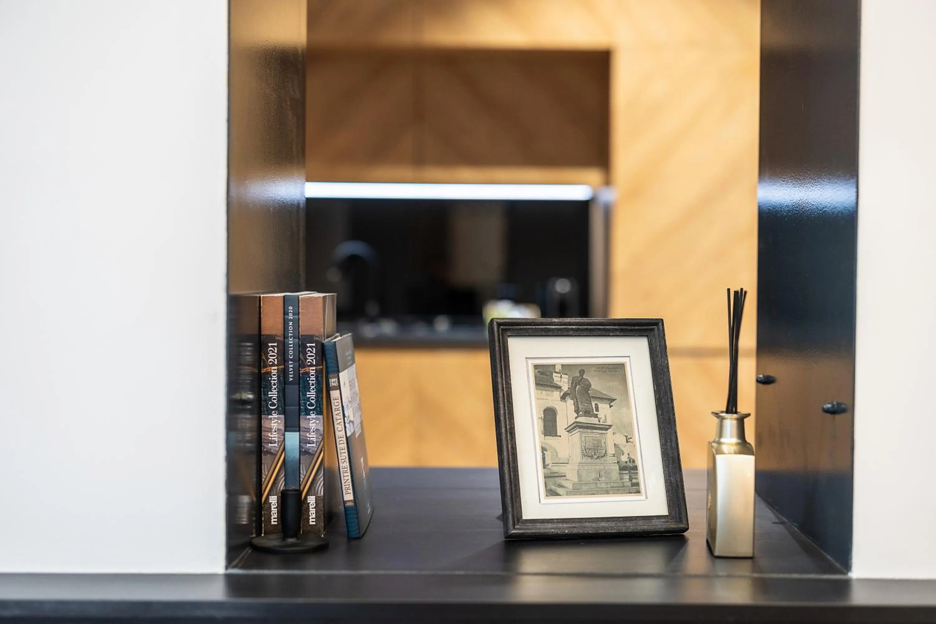 Decorative detail in Rosetti One