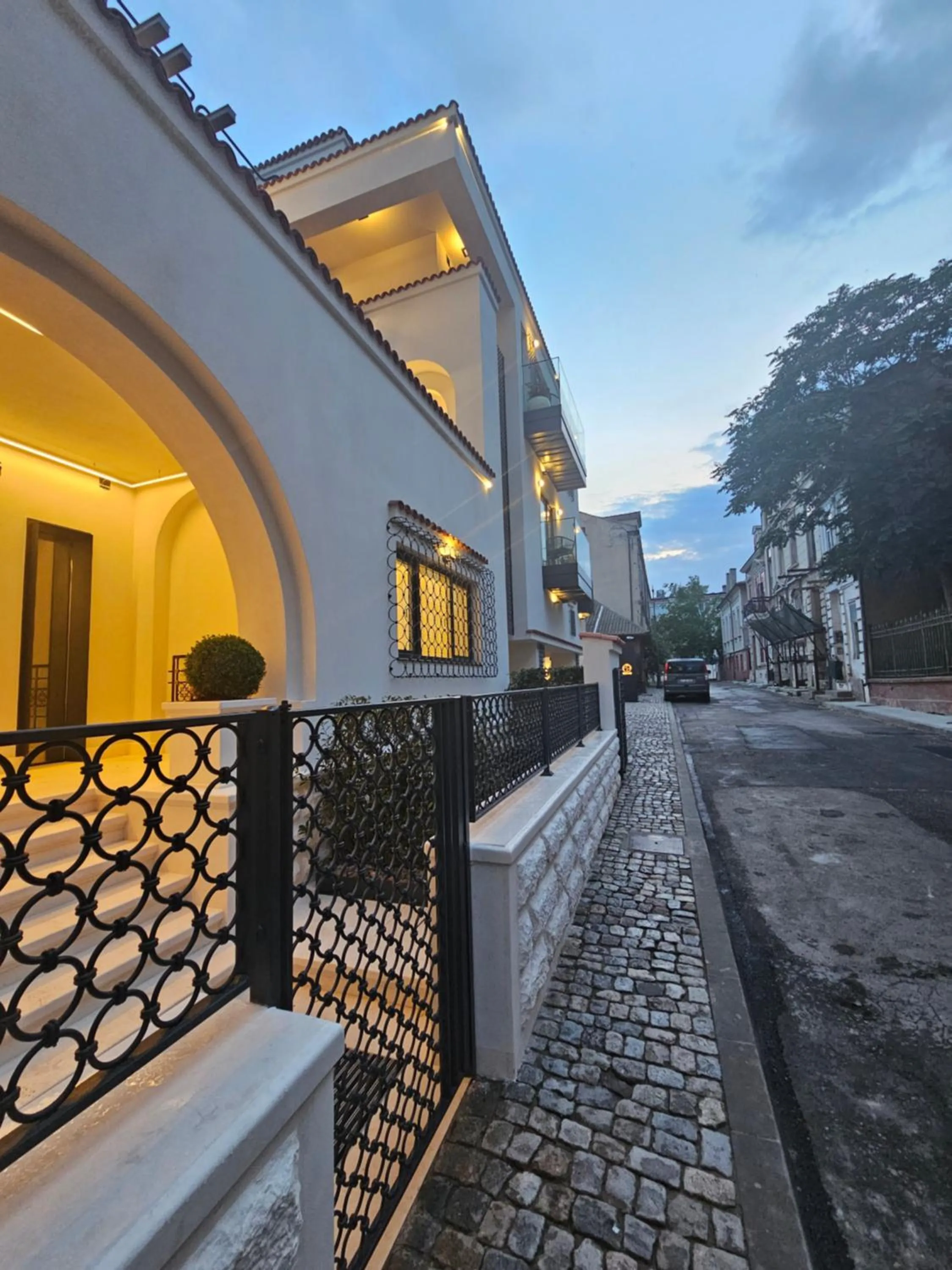 Property building in Rosetti One