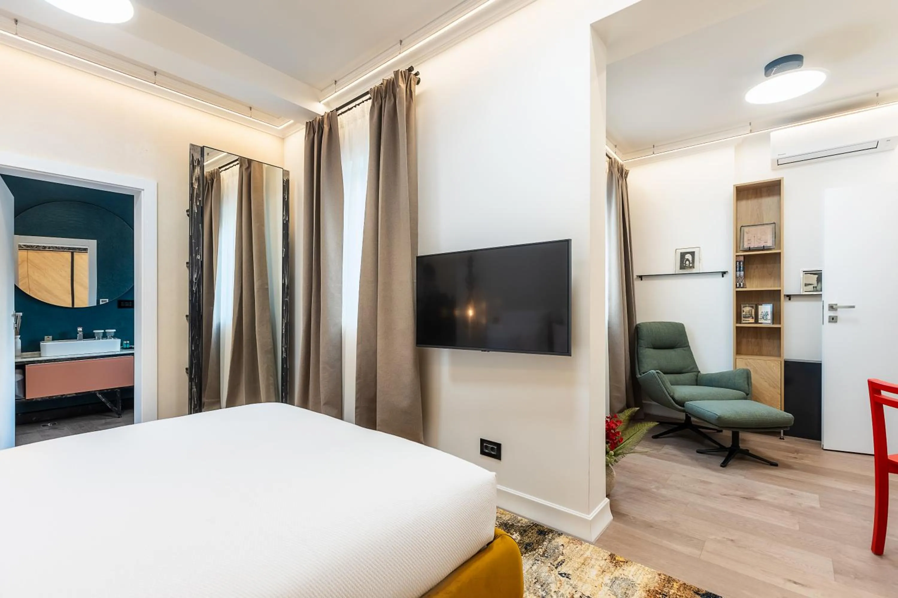 Bedroom, Bed in Rosetti One