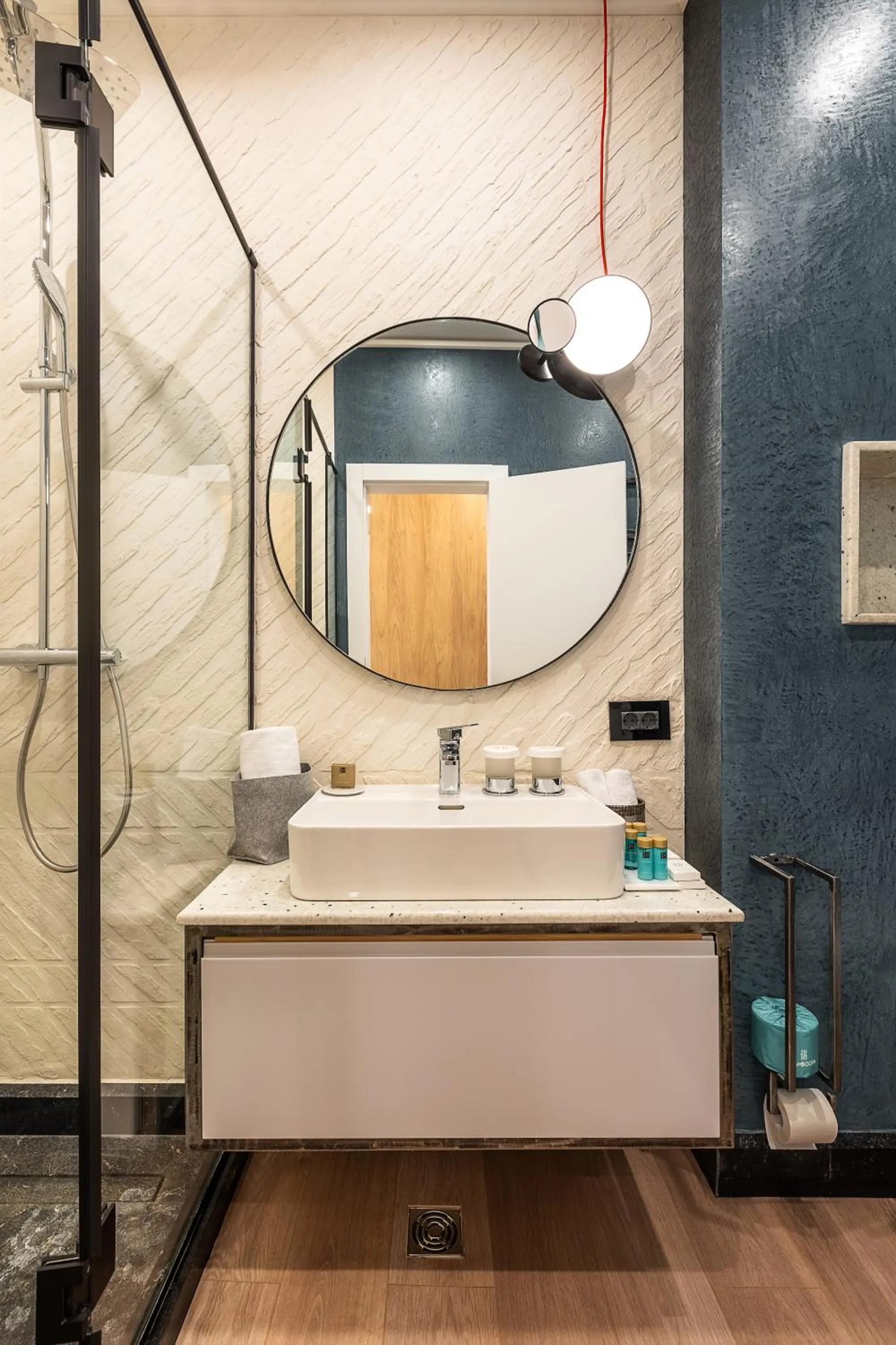 Bathroom in Rosetti One