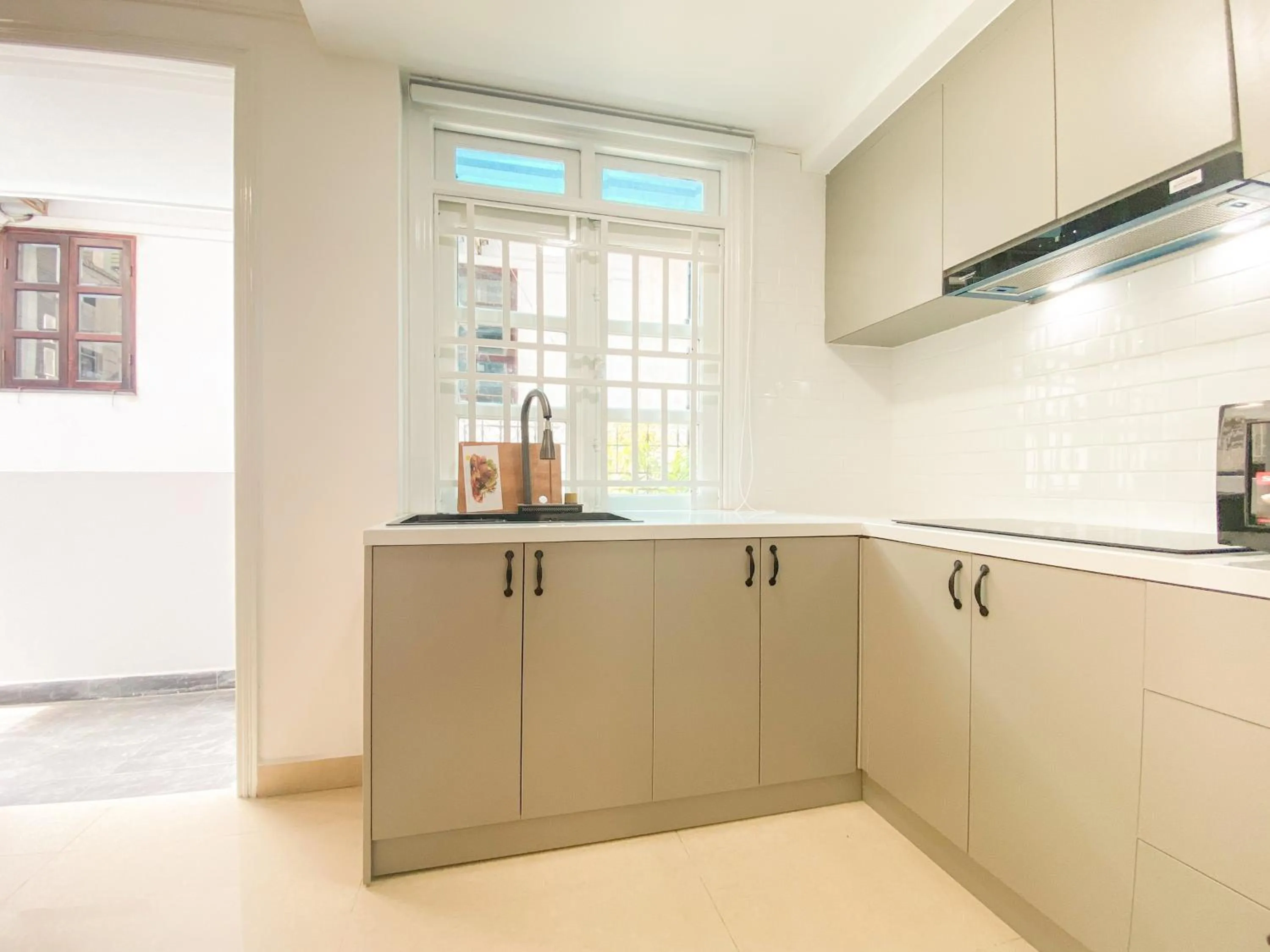 Kitchen or kitchenette in Zeus Living - Room in Villas An Phu