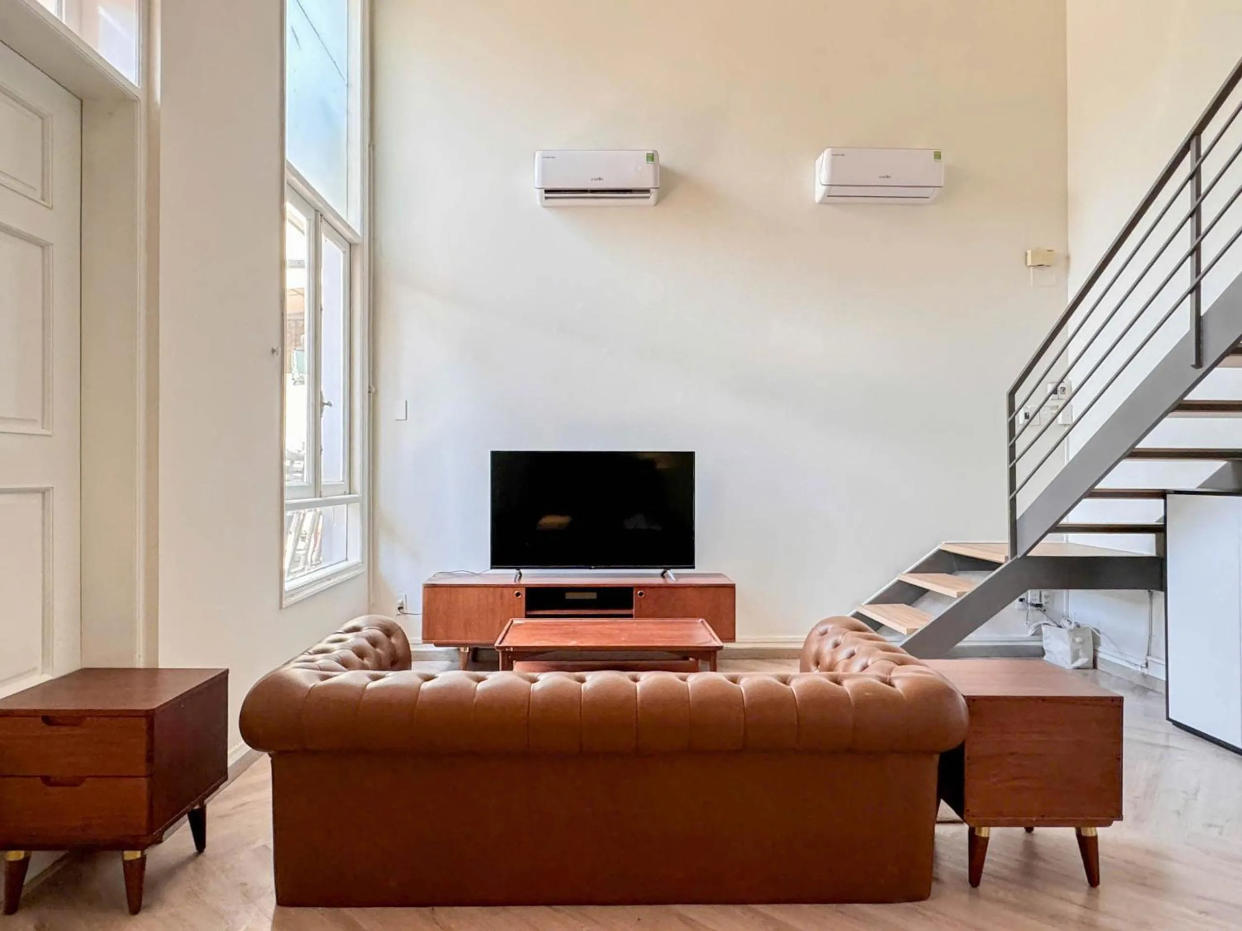 TV and multimedia in Zeus Living - Room in Villas An Phu