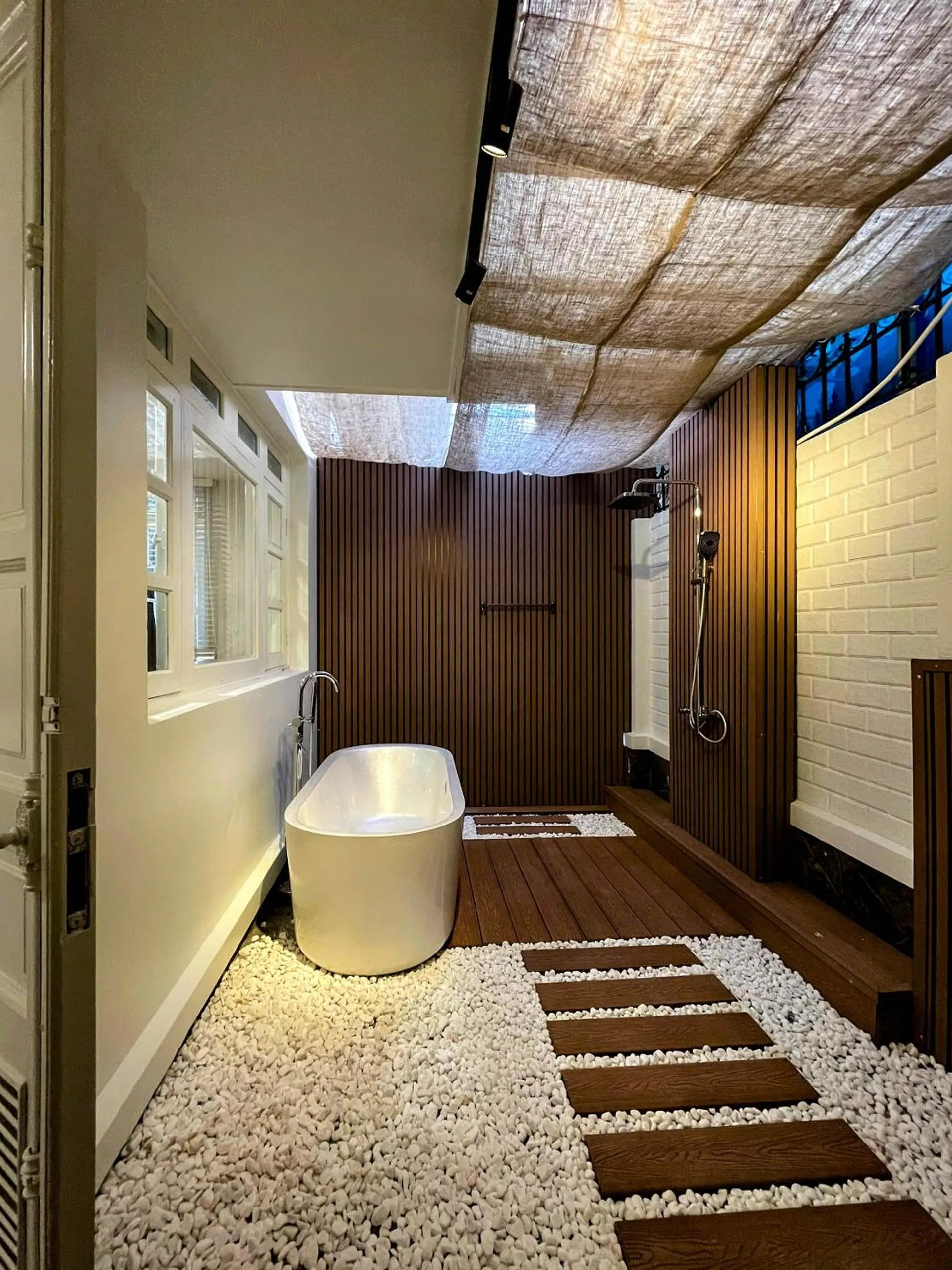 Shower in Zeus Living - Room in Villas An Phu