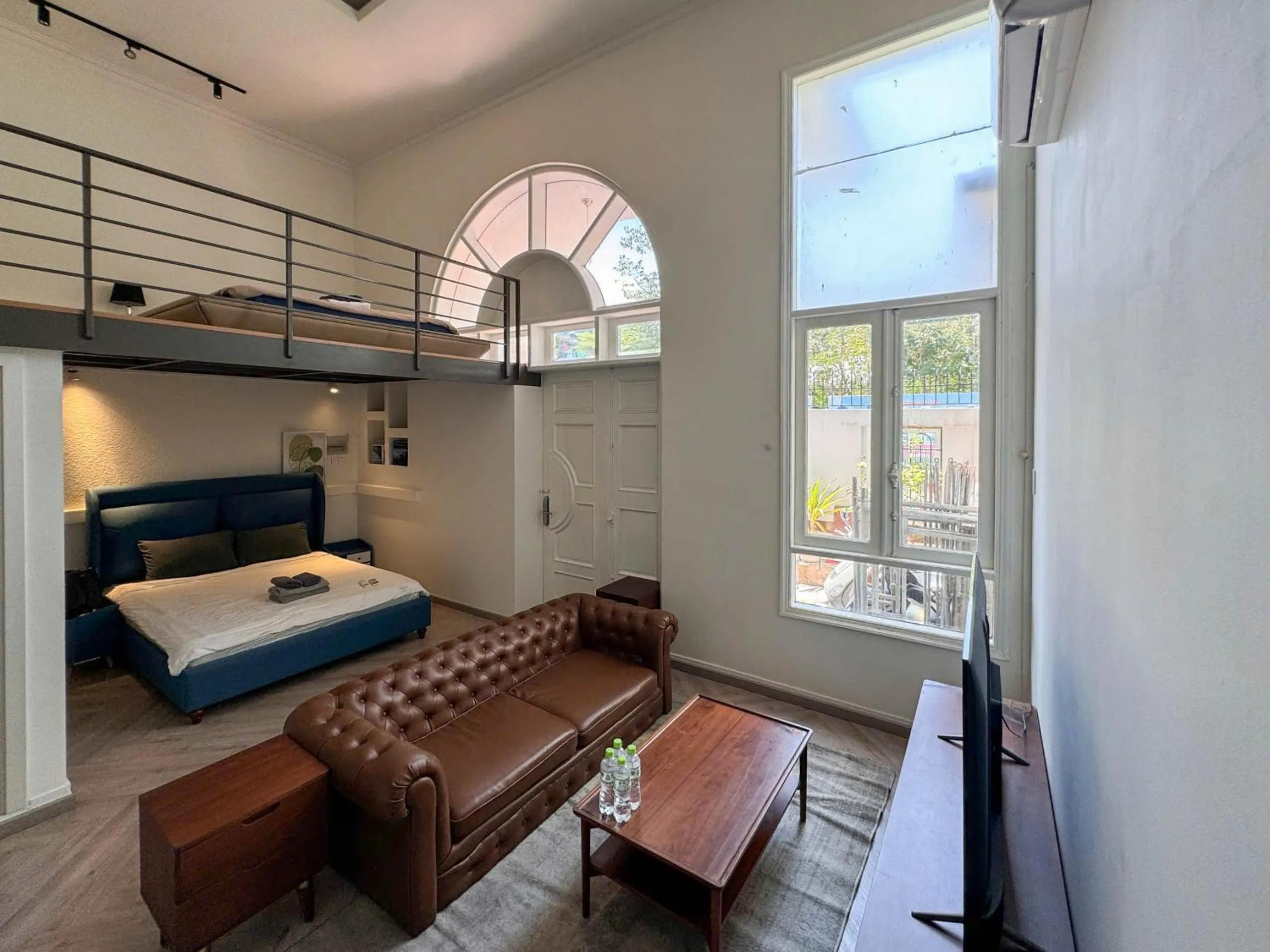 Bed in Zeus Living - Room in Villas An Phu