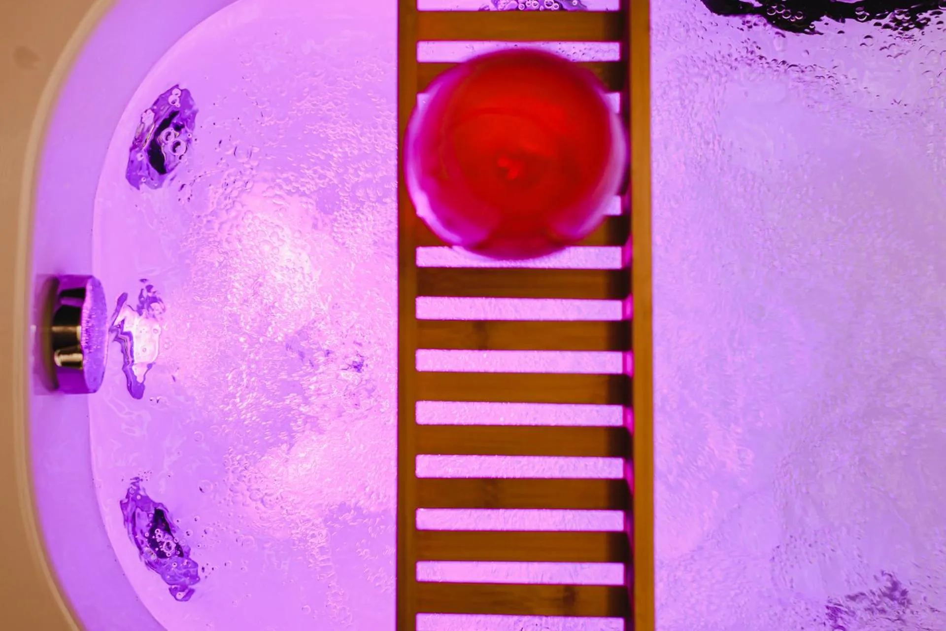 Hot Tub in Incentro Domus