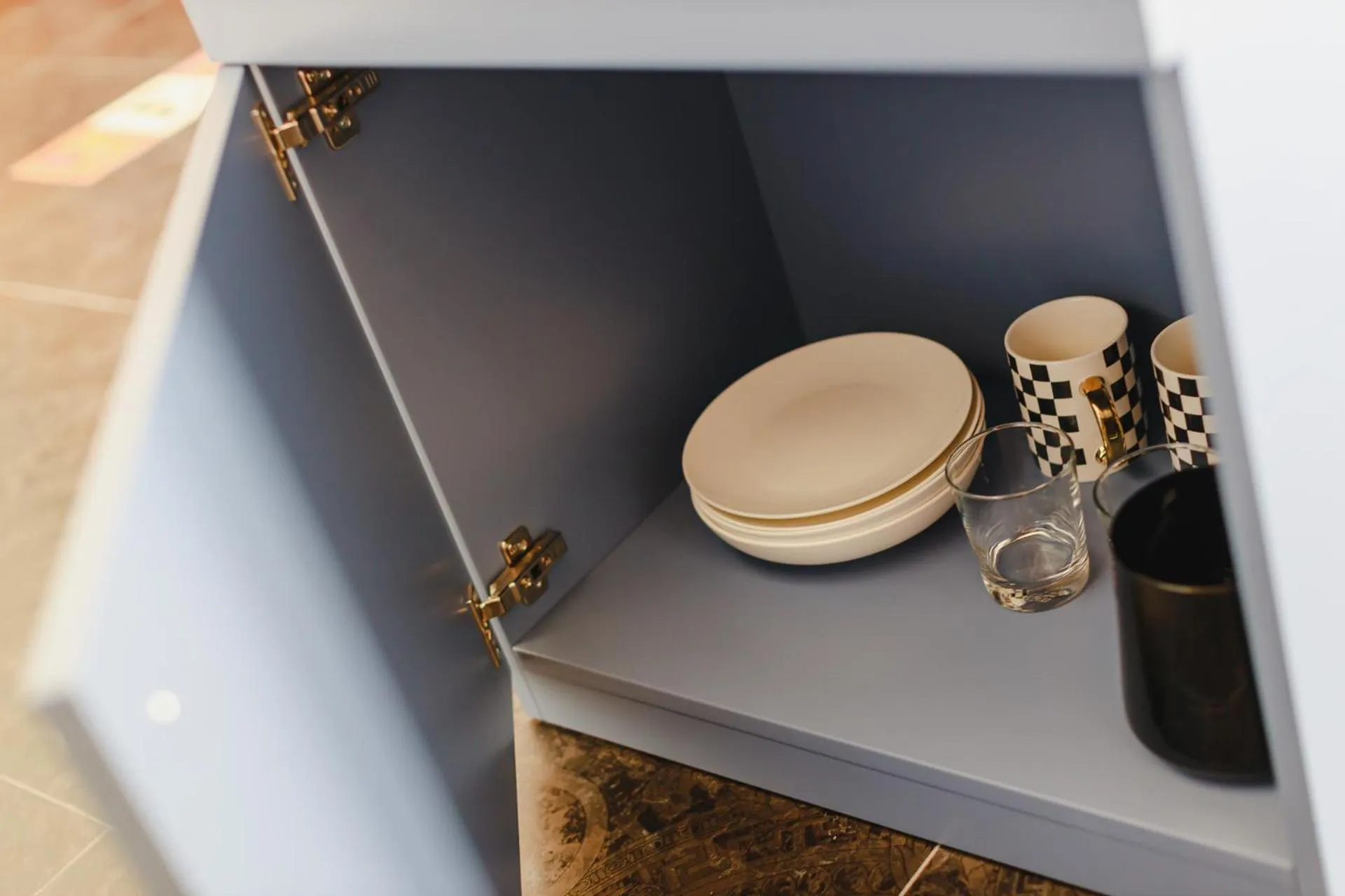 hair dresser in Incentro Domus