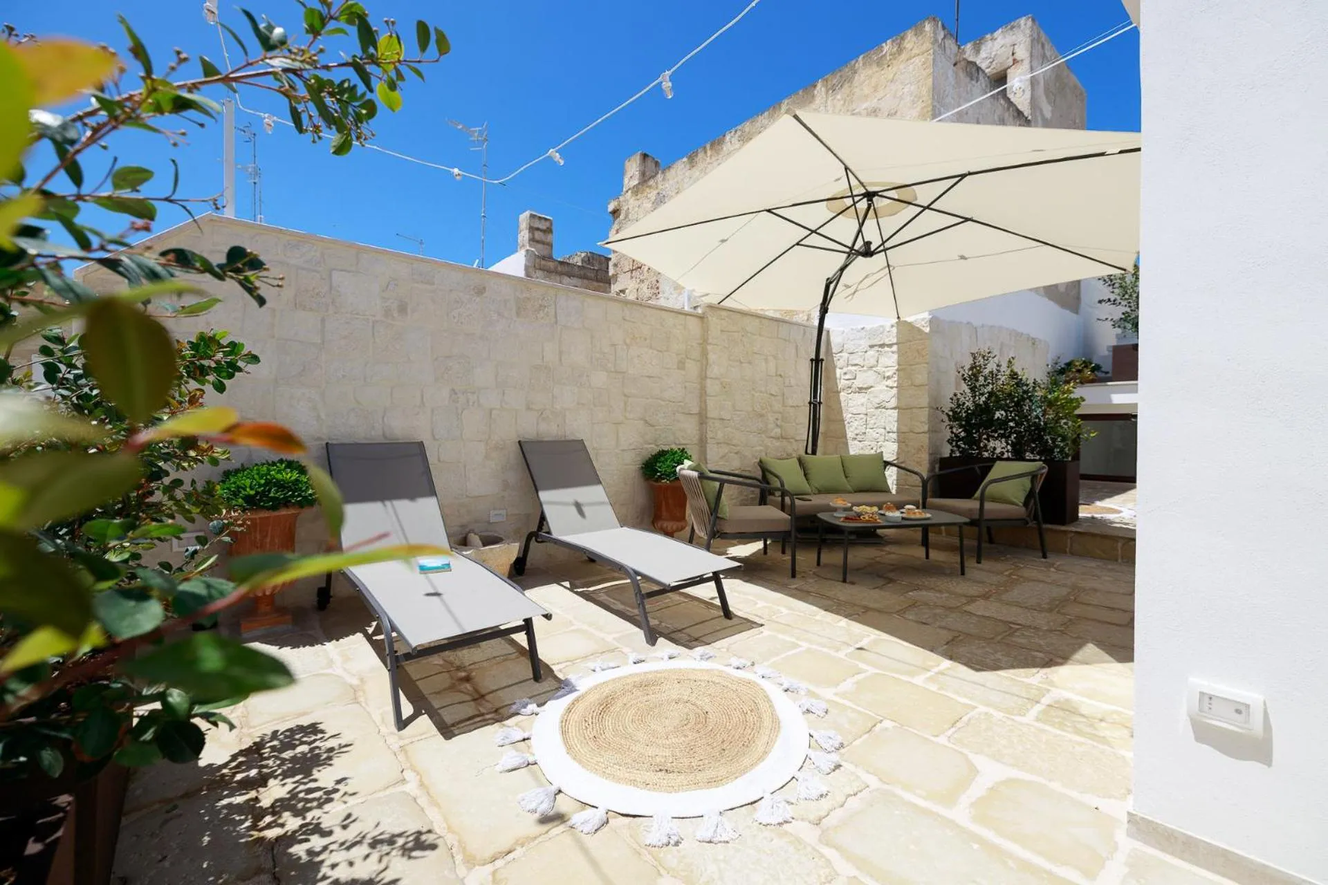 Patio in Incentro Domus