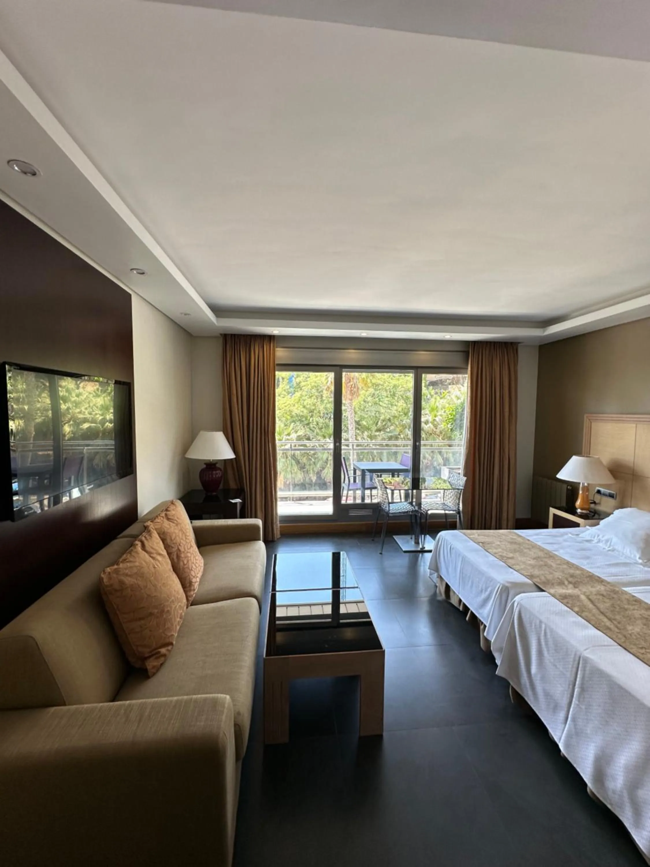 Photo of the whole room, Bed in ArtPlatinum SUITES&APARTMENTS